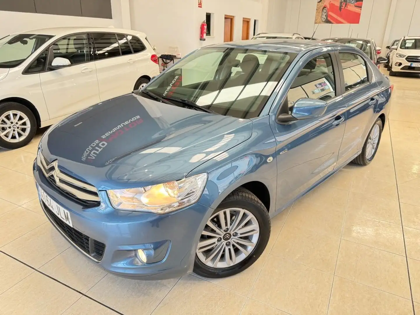 Citroen C-Elysée 1.2 PureTech Exclusive 82 Azul - 1