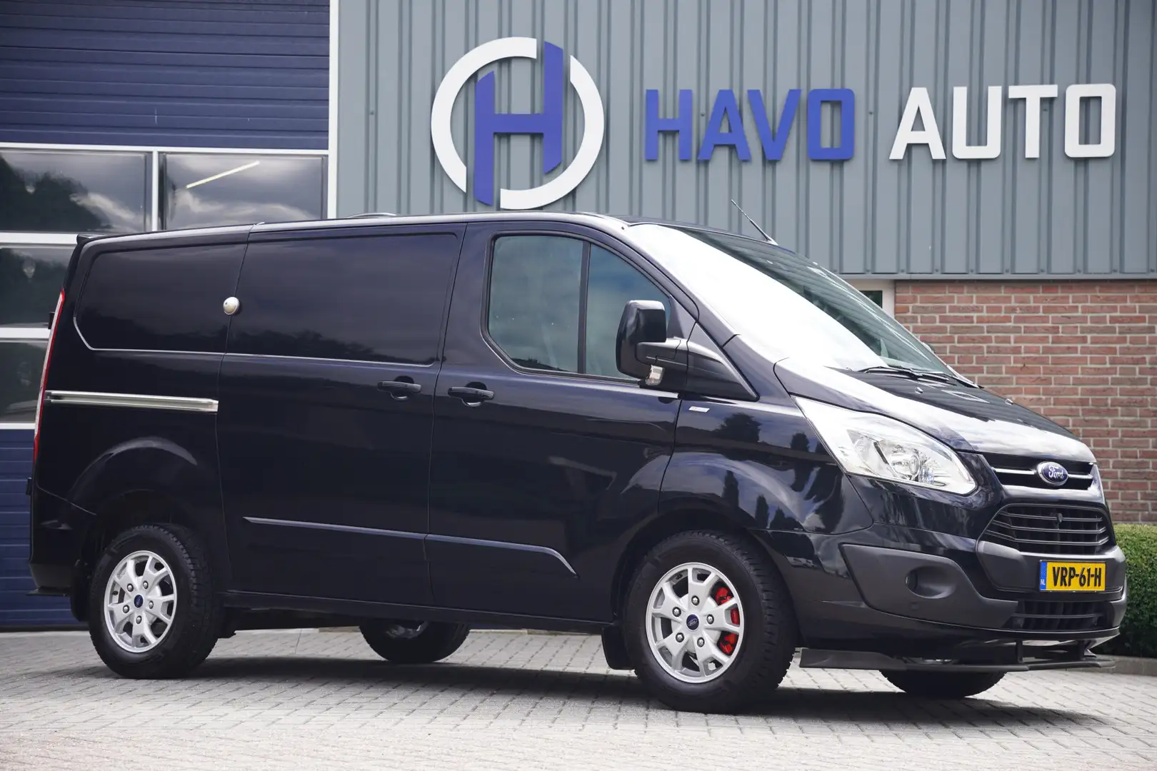 Ford Transit Custom 270 2.2 TDCI L1H1 Limited, NAVI, TREKHAAK, LEDER, Zwart - 1