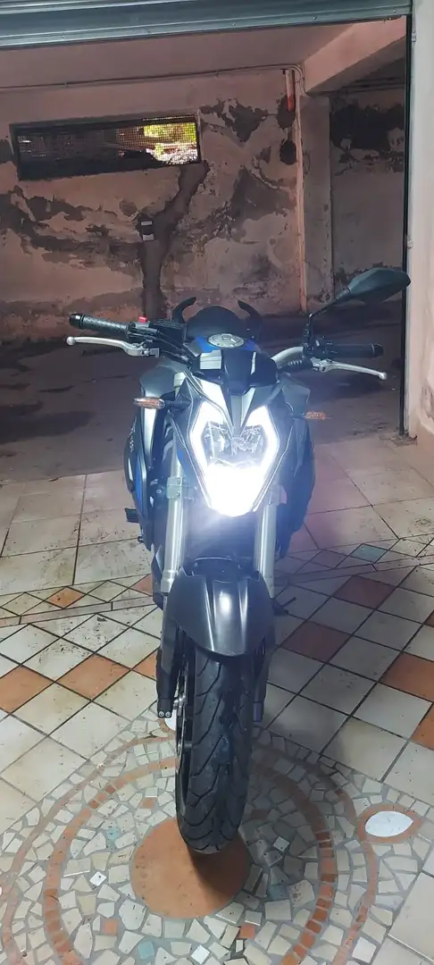 Voge Brivido 500 R Argintiu - 1