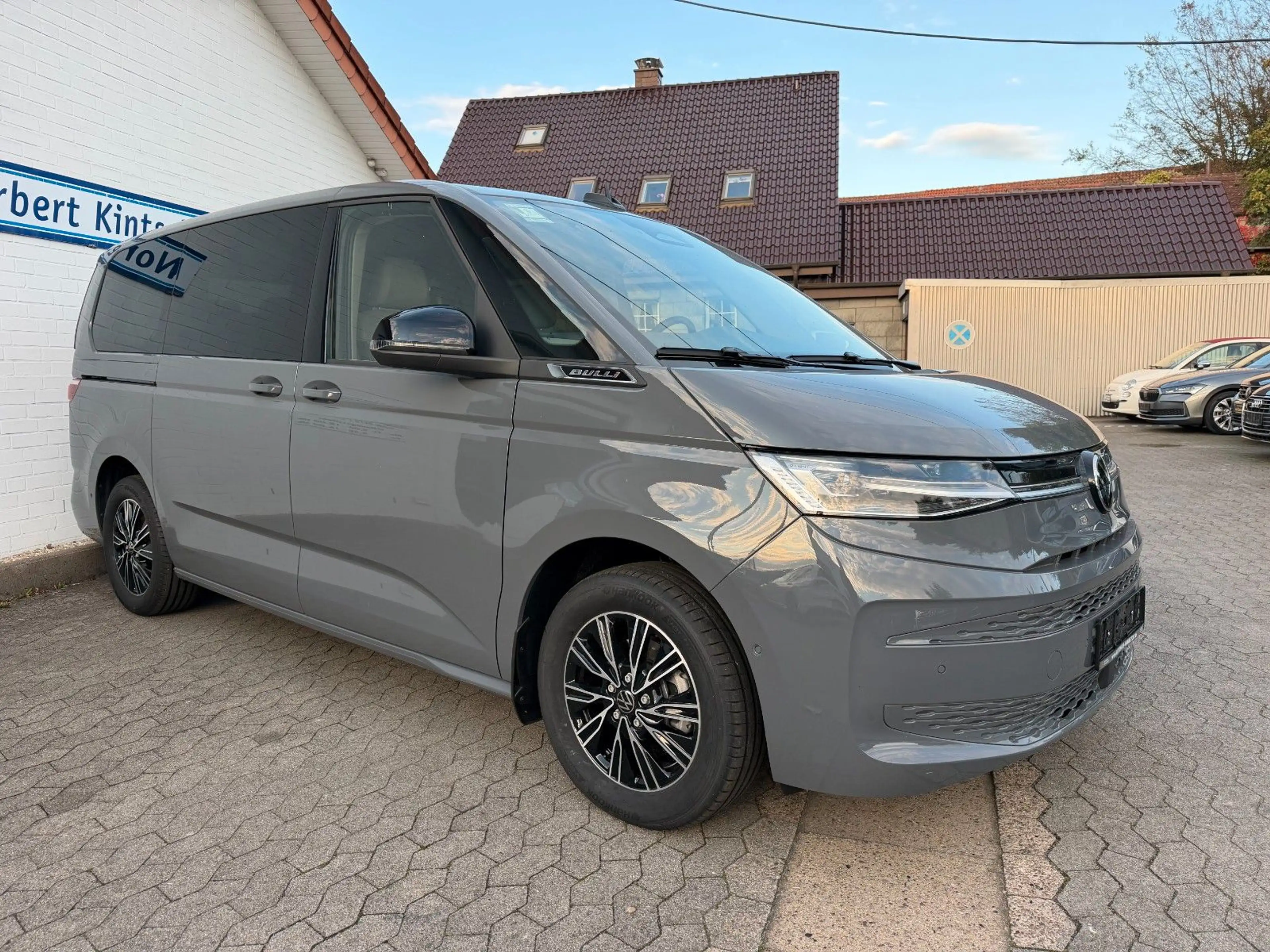 Volkswagen T7 Multivan Lang Life Pano LED Matrix STHZ 7 Sit — photo 13