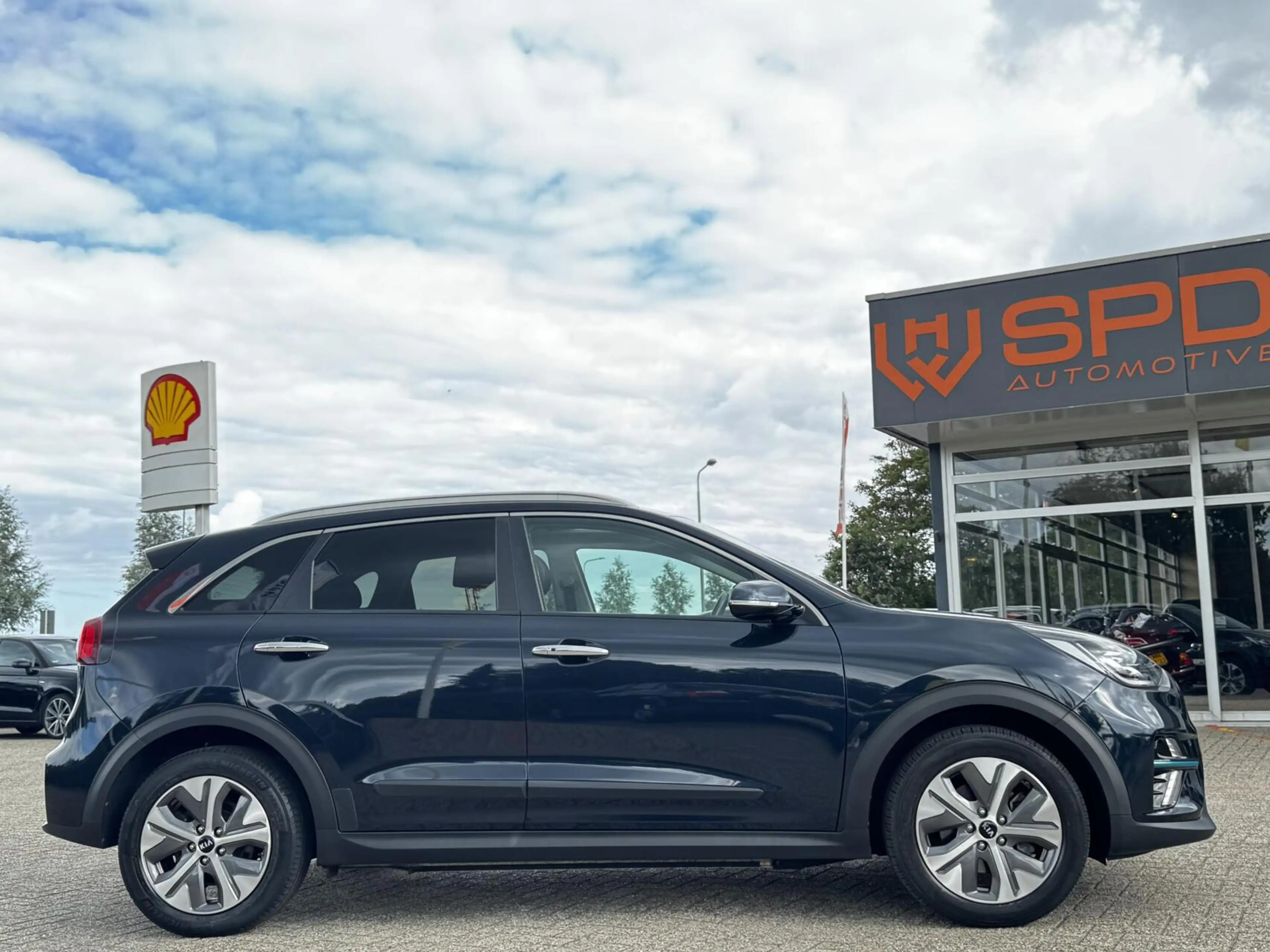Kia e-Niro DynamicPlusLine 64 kWh|Pano|Camera|BTW|Carpl|ACC — photo 7