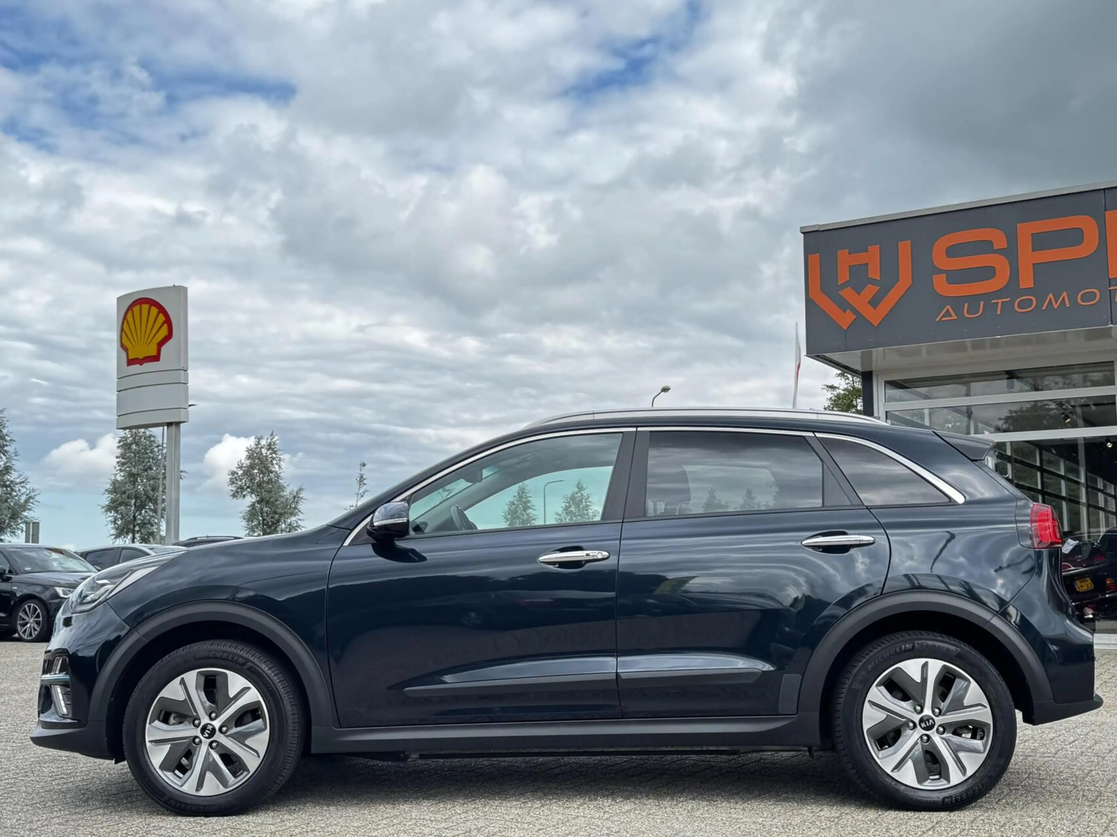 Kia e-Niro DynamicPlusLine 64 kWh|Pano|Camera|BTW|Carpl|ACC — photo 3