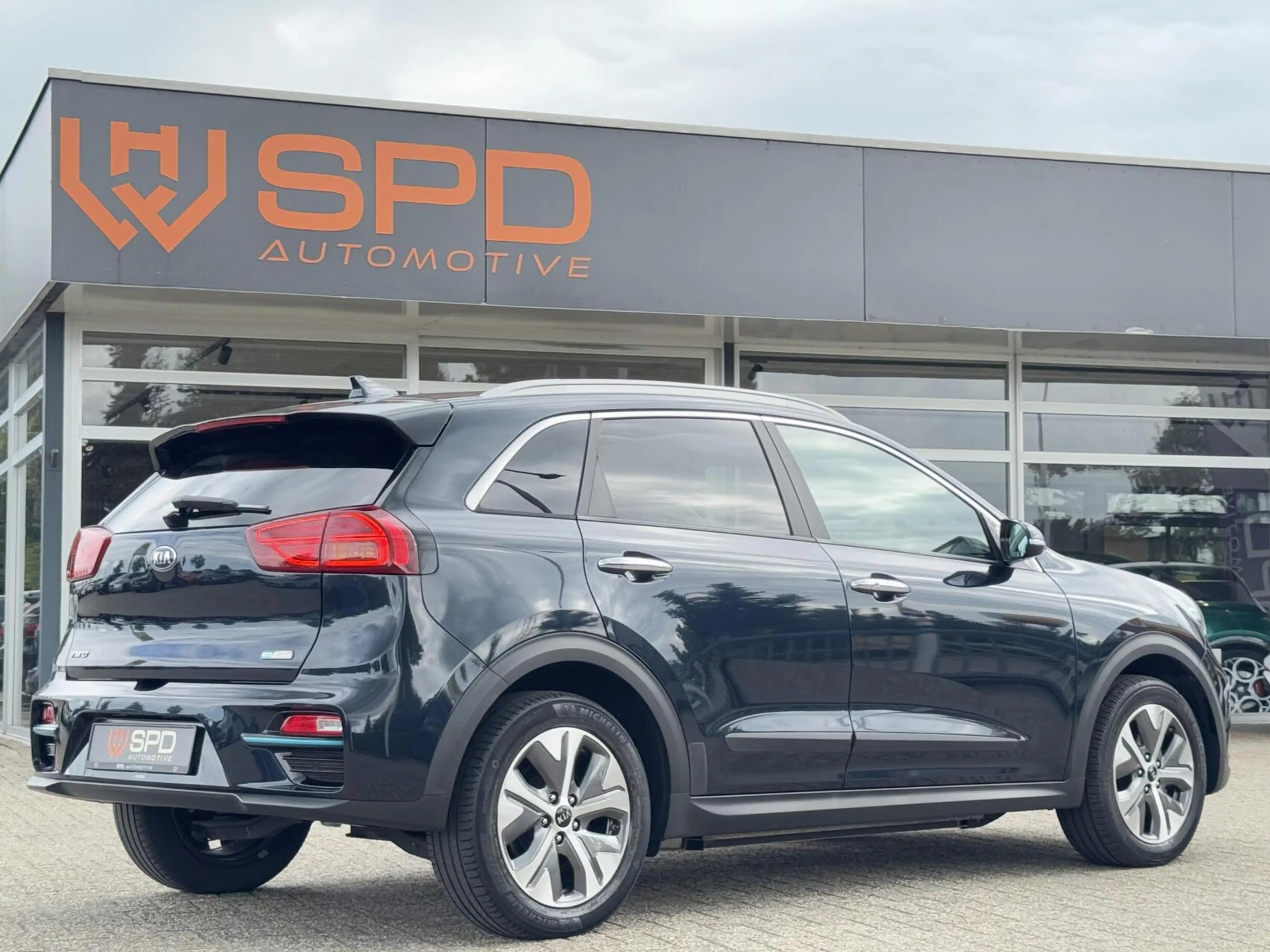 Kia e-Niro DynamicPlusLine 64 kWh|Pano|Camera|BTW|Carpl|ACC — photo 14