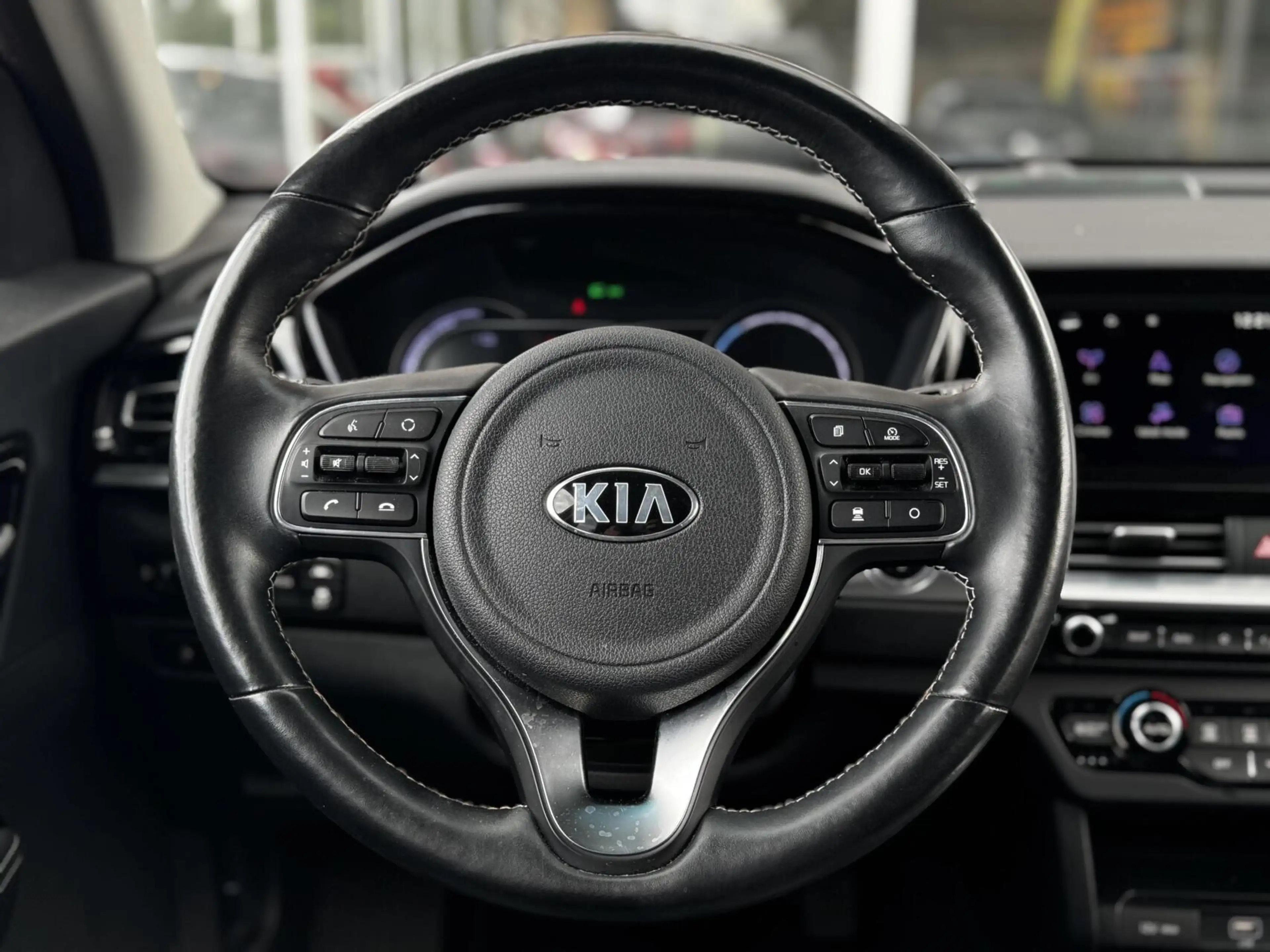 Kia e-Niro DynamicPlusLine 64 kWh|Pano|Camera|BTW|Carpl|ACC — photo 6