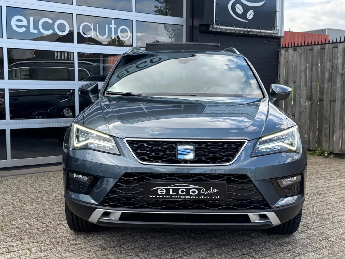 SEAT Ateca 1.5 TSI 4DRIVE Xcellence Business/ Pano / Trekhaak Grijs - 2
