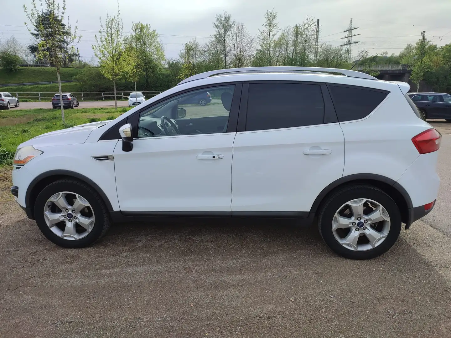 Ford Kuga Kuga 2.0 TDCi 4x4 Aut. Titanium Weiß - 1