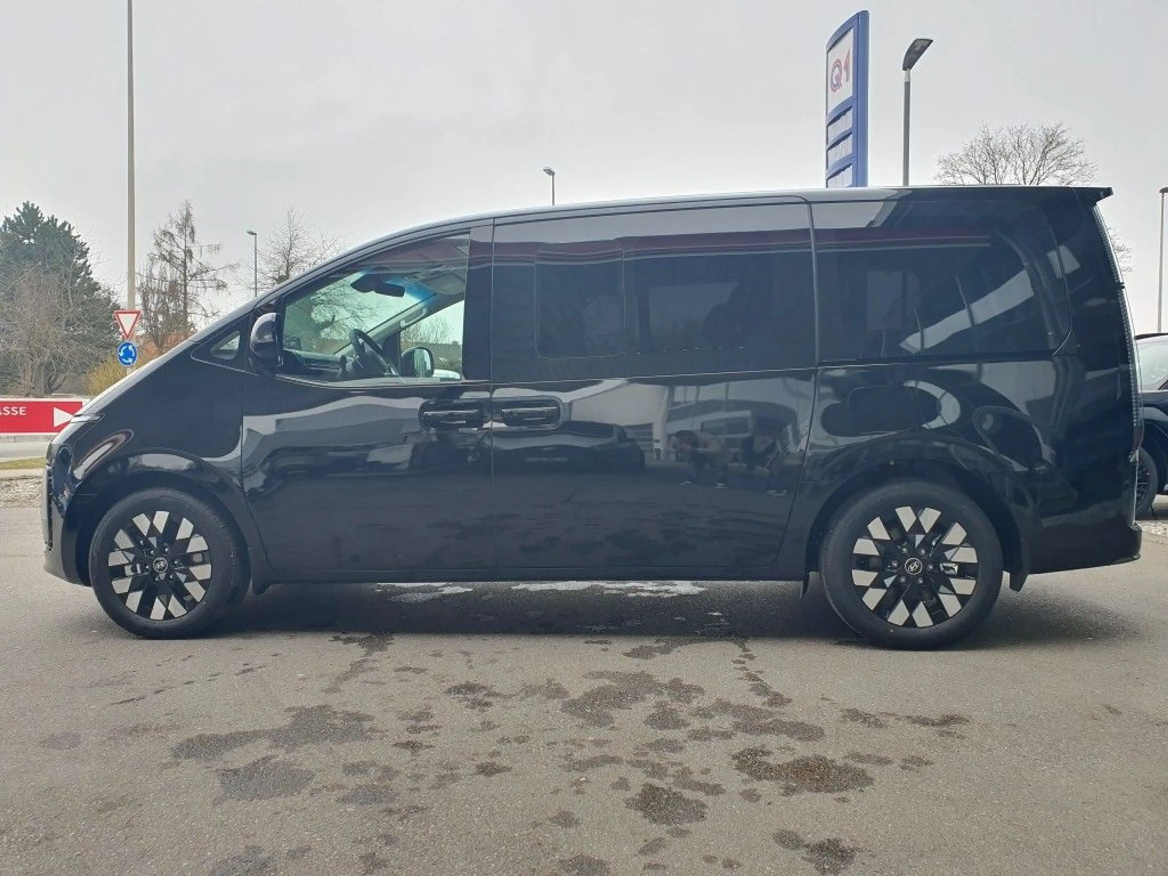 Hyundai STARIA 1.6 T-GDI HEV Signature (US4) — photo 8