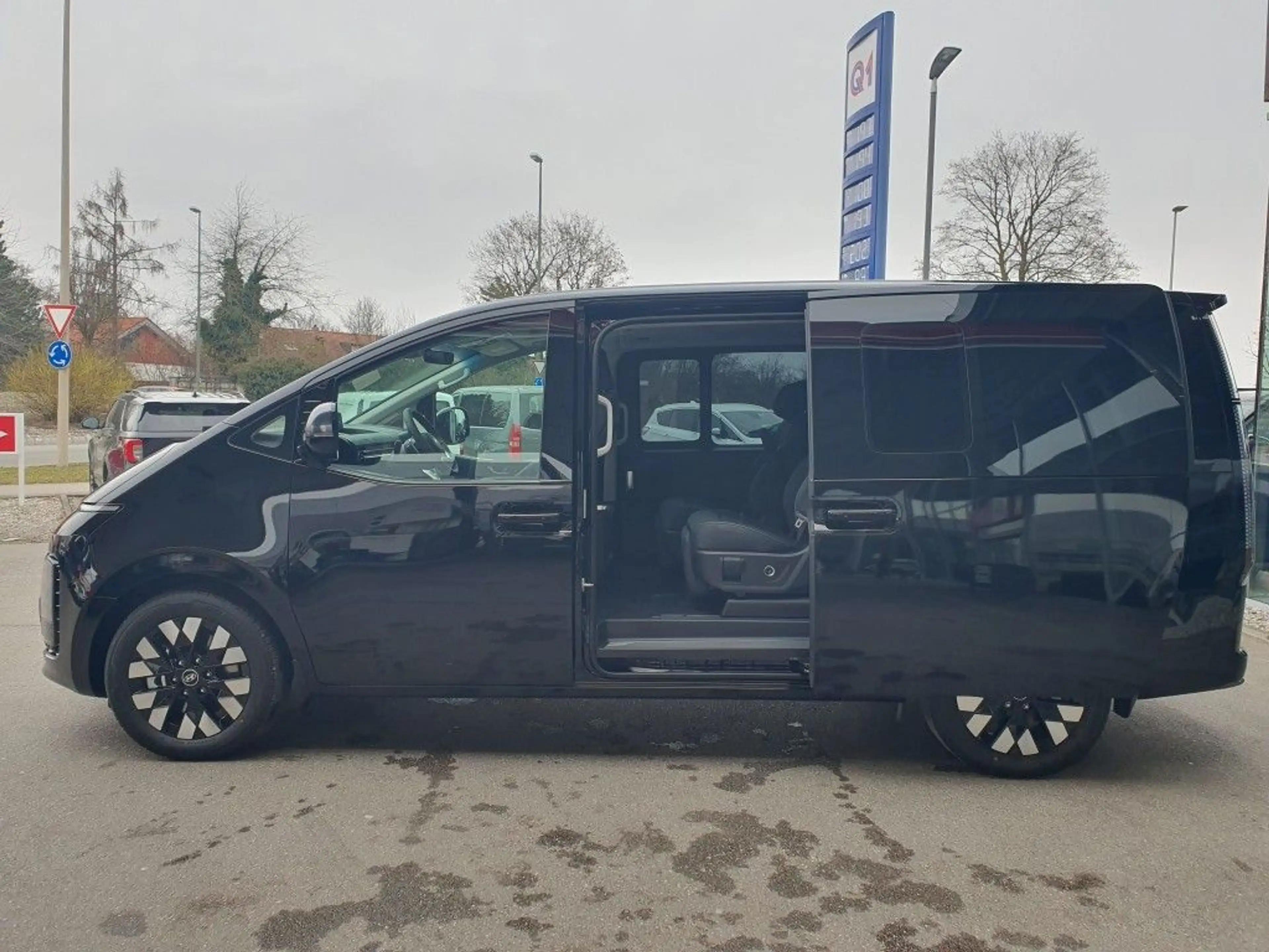 Hyundai STARIA 1.6 T-GDI HEV Signature (US4) — photo 9