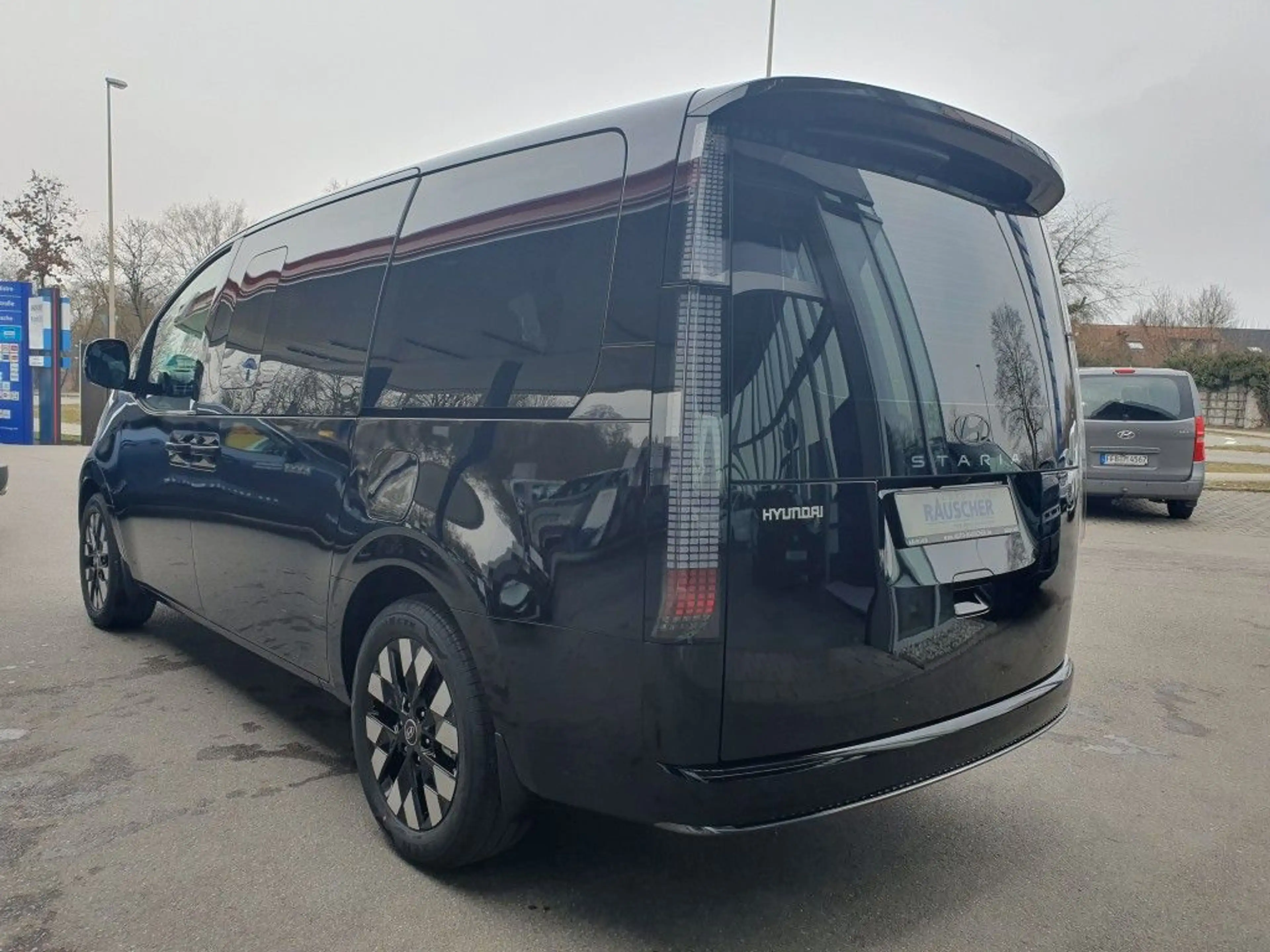 Hyundai STARIA 1.6 T-GDI HEV Signature (US4) — photo 7