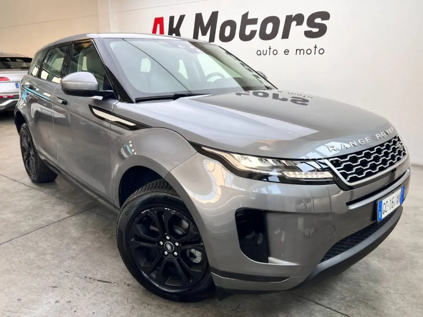 Land Rover Range Rover Evoque 1.5 I3 PHEV 300 CV AWD Auto S Grigio - 1