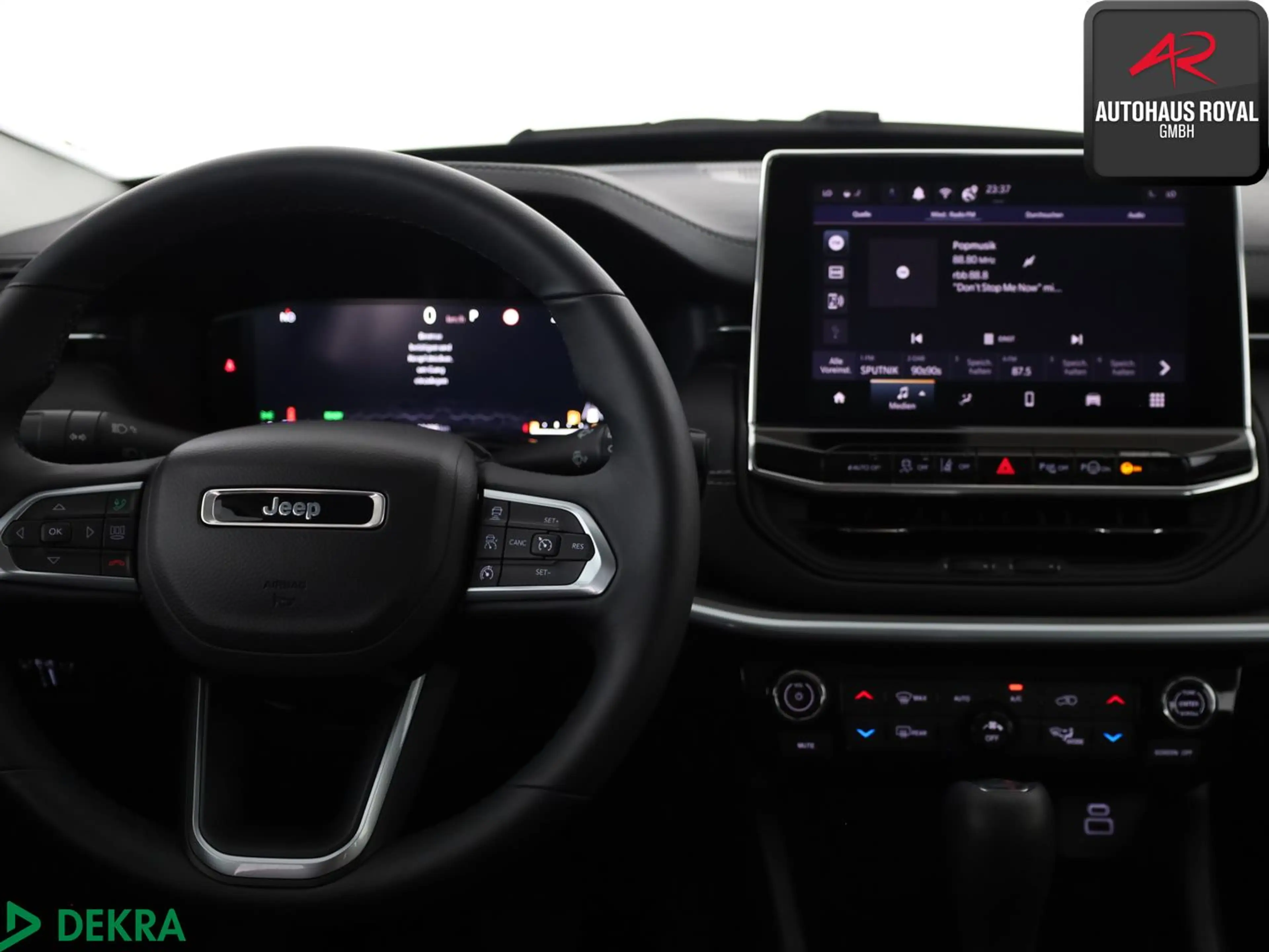 Jeep Compass 1.5 GSE e-Hybrid ALTITUDE 360GRAD,ACC,SH — photo 15