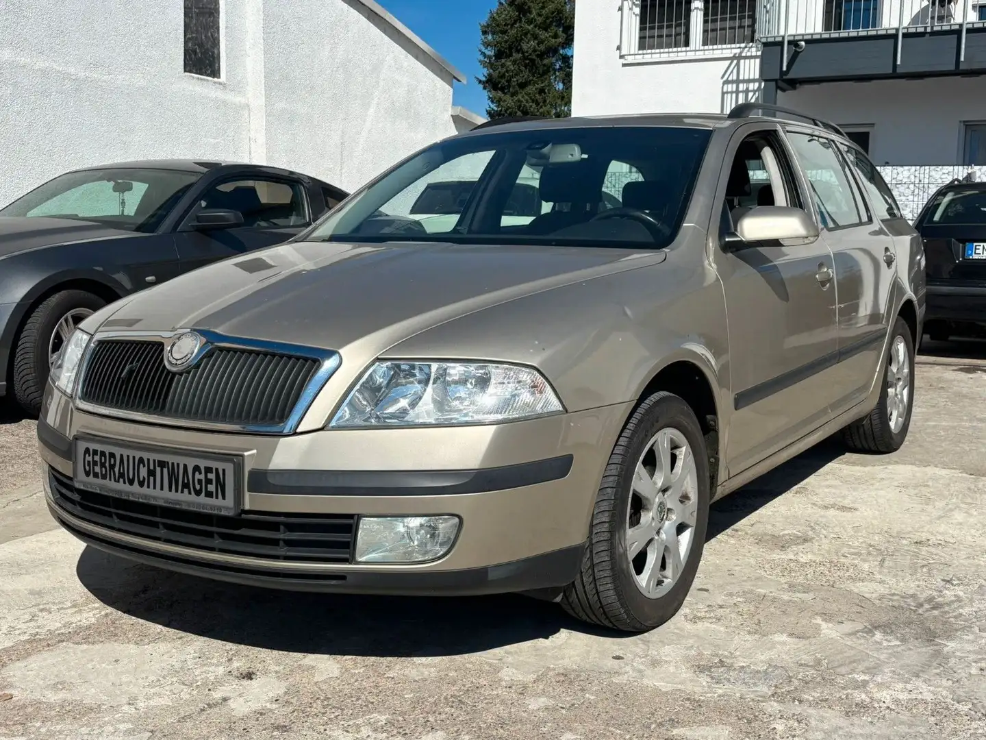 Skoda Octavia Combi Elegance Automatik Beige - 2