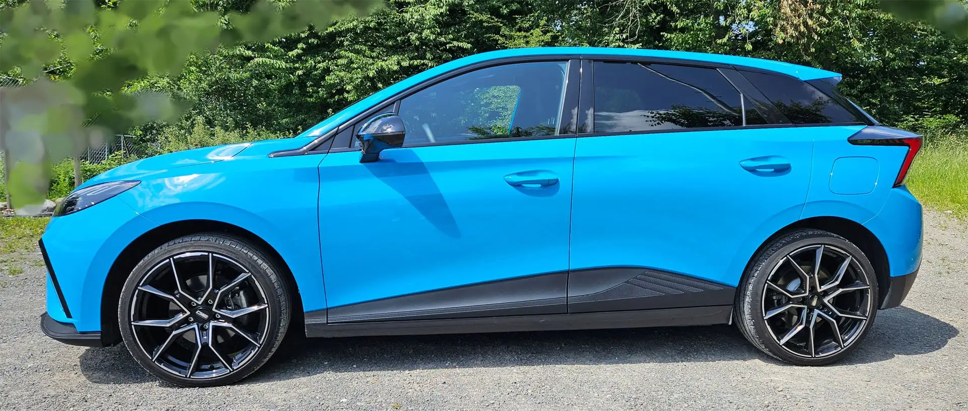 MG MG4 Luxury 64 kWh, AHK Bleu - 2