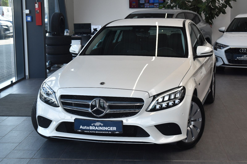 Mercedes-Benz C 300 de Limousine Avantgarde 9G-tronic LED~RFKam