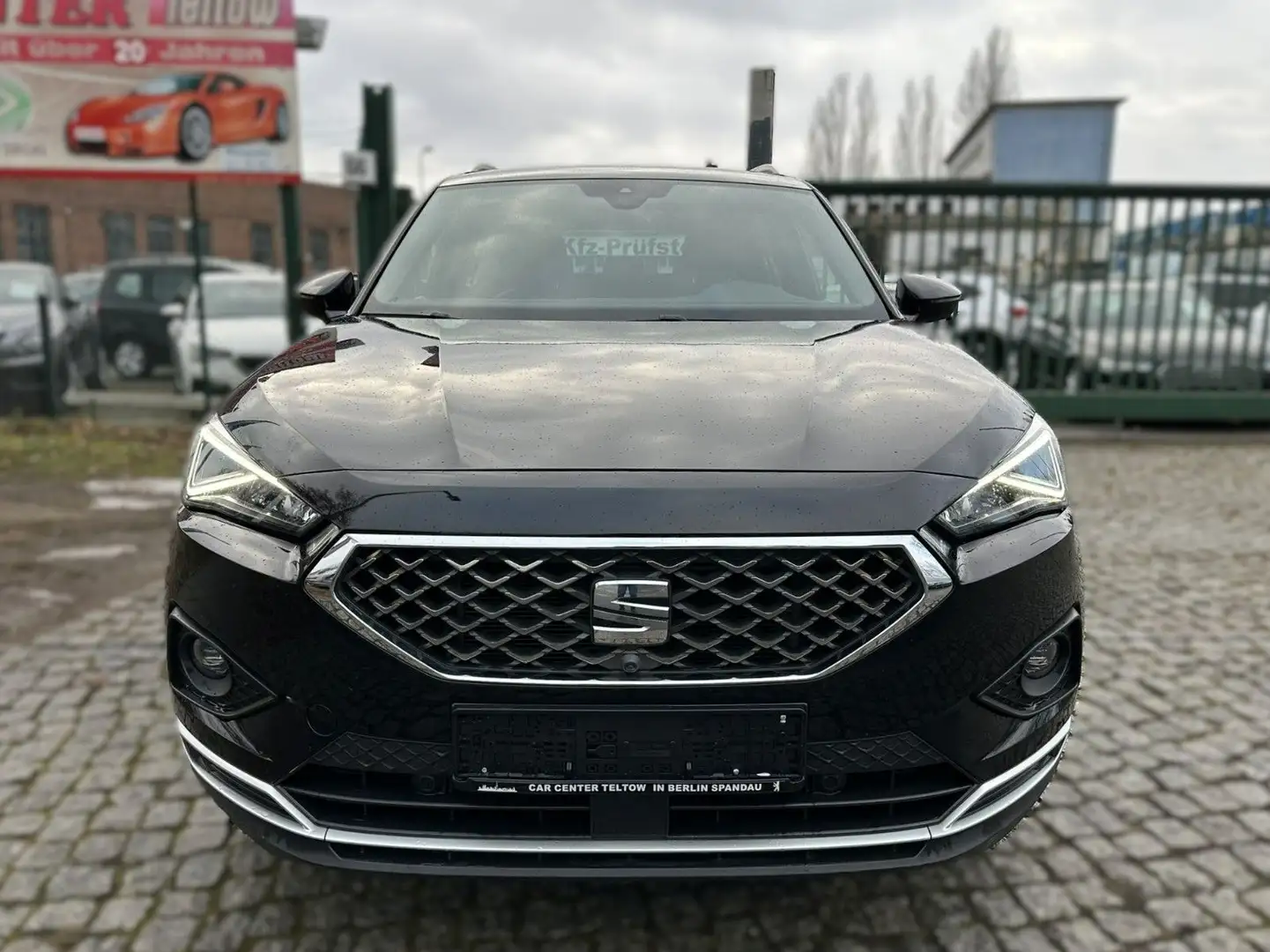 SEAT Tarraco Xcellence 4Drive PANO/AHK/Standheizung Schwarz - 2