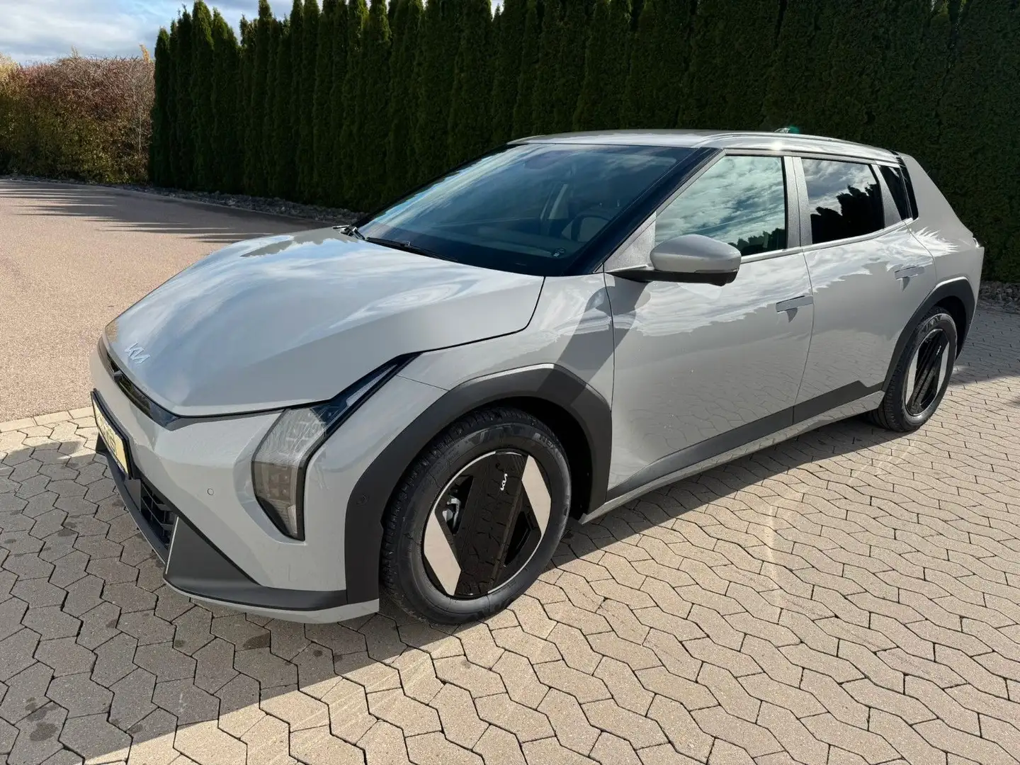 Kia EV4 Earth 81,4 kWh *Drive*Techno*Upgrade*Win*SD* Серый - 1