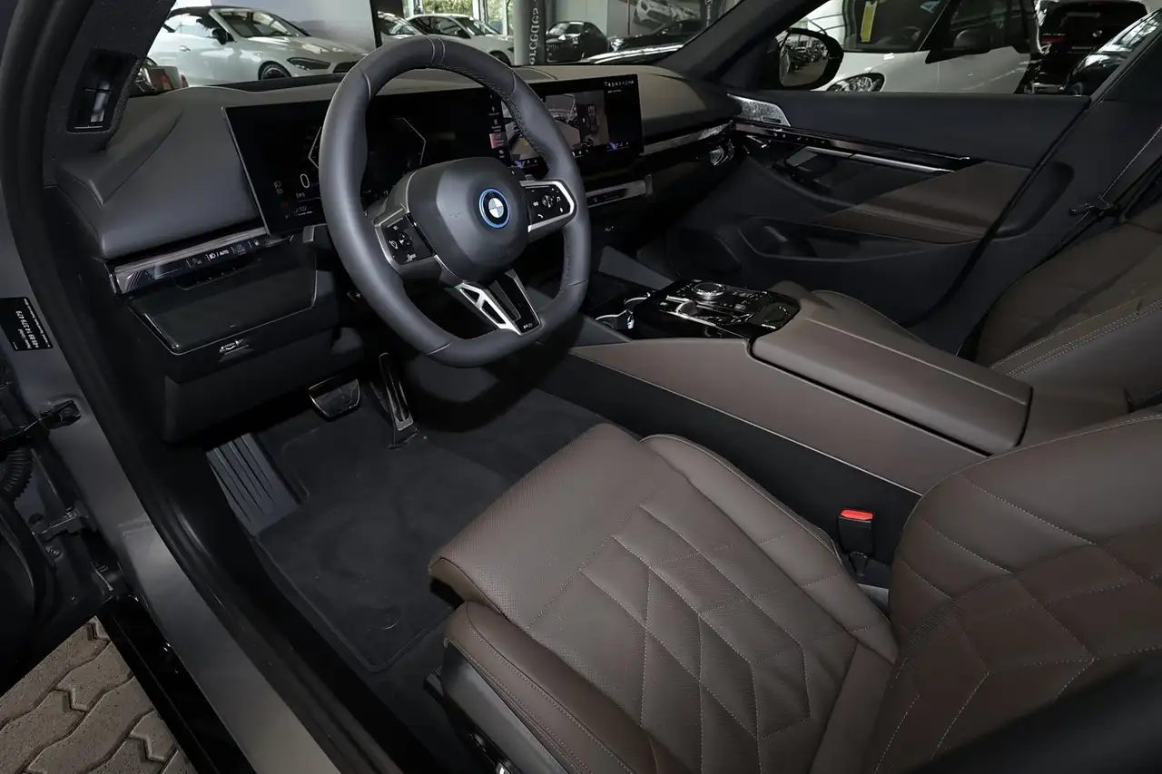 BMW 530 e xDrive M Sport AHK+TOTWINKEL+HIFI+KAMERA, миниатюра 8