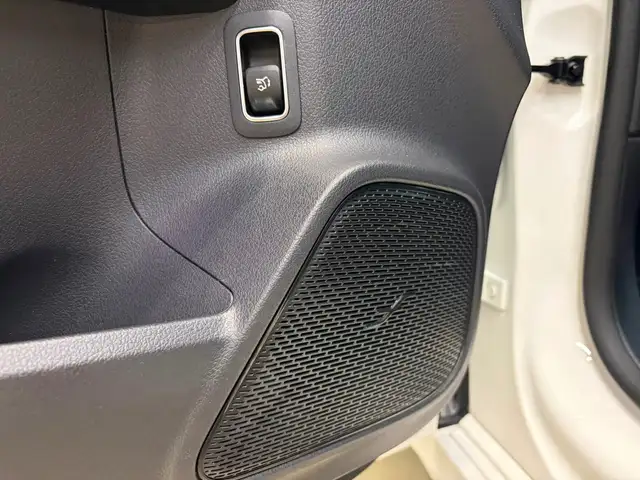 Mercedes-Benz B Class view 14