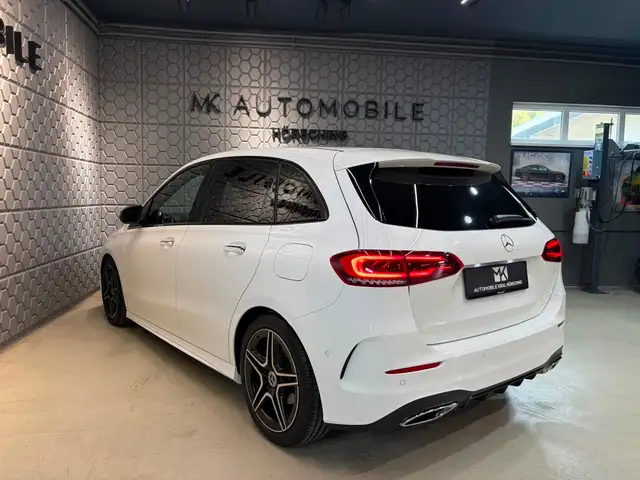 Mercedes-Benz B Class view 11