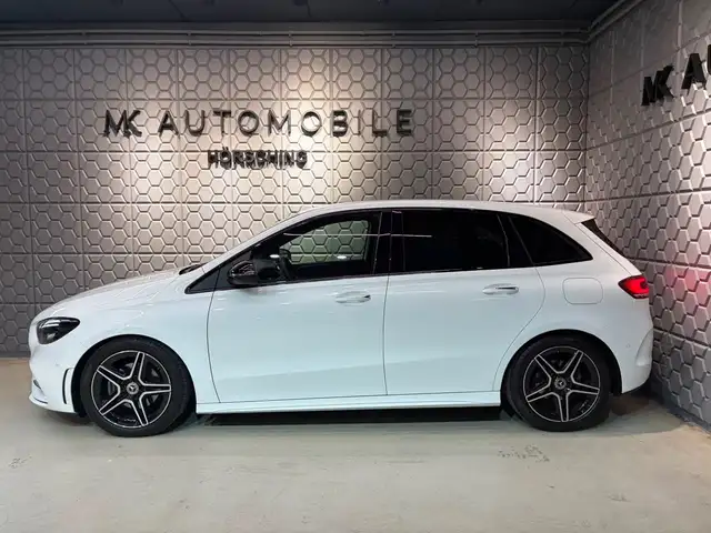 Mercedes-Benz B Class view 5