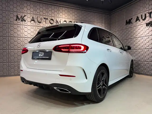 Mercedes-Benz B Class view 8
