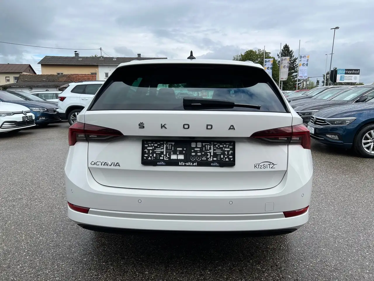 Skoda Octavia Combi 2,0 TDI Style NP, миниатюра 4