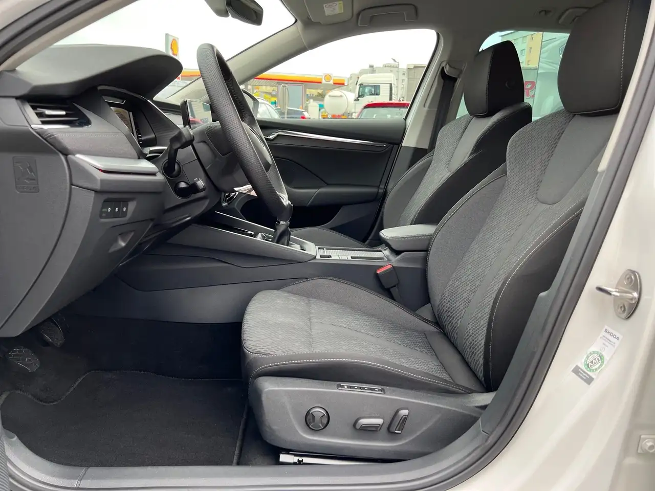 Skoda Octavia Combi 2,0 TDI Style NP, миниатюра 13