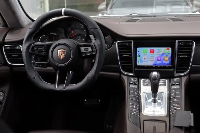 Porsche Panamera view 12
