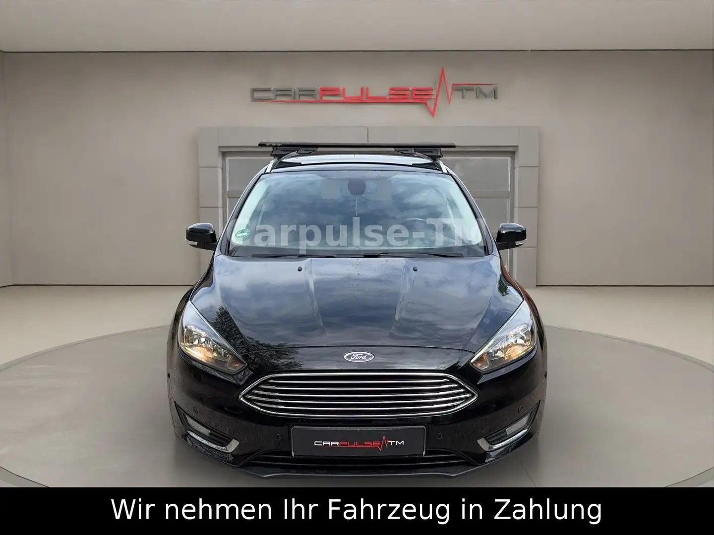 Ford Focus Turnier Titanium 1,0 ECO Boost-TÜV 09/25 Schwarz - 2