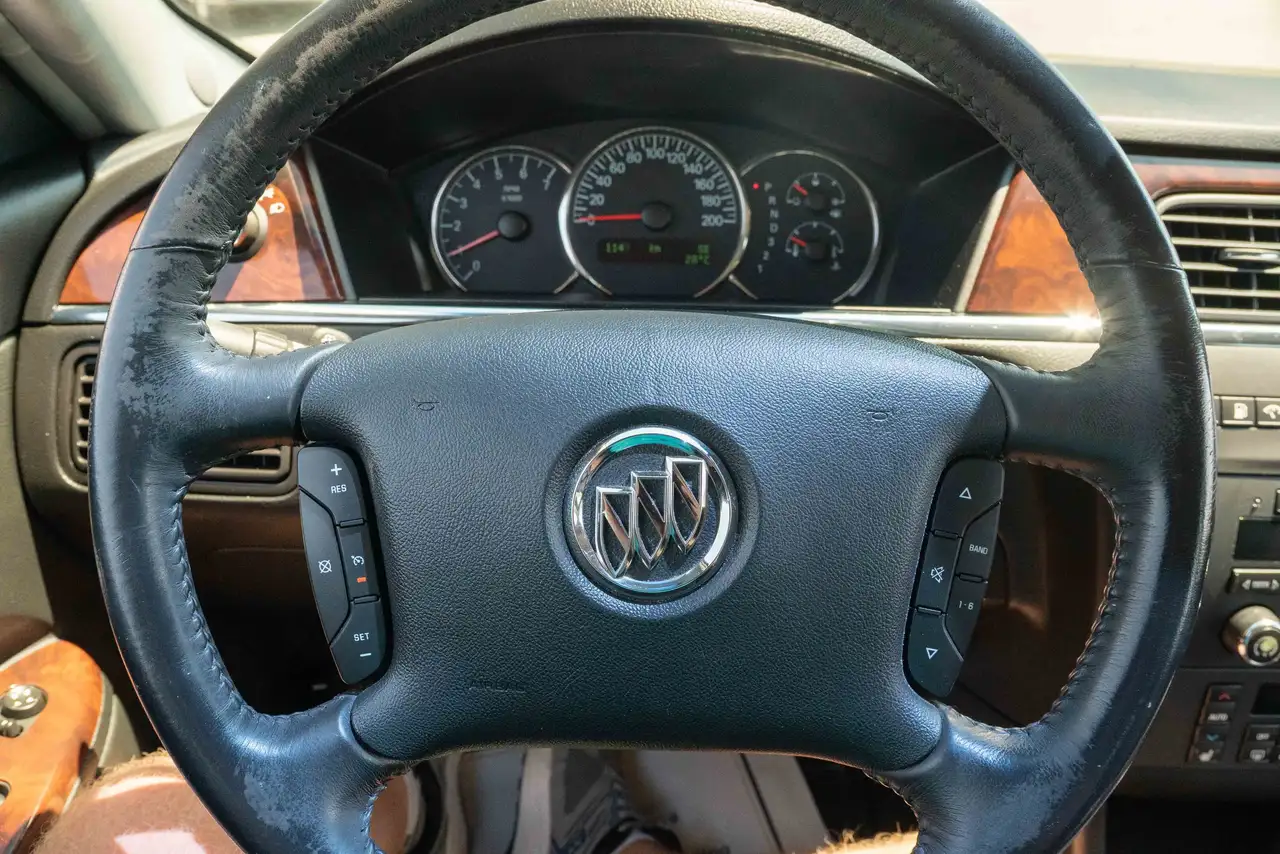 Buick Allure photo Buick Allure