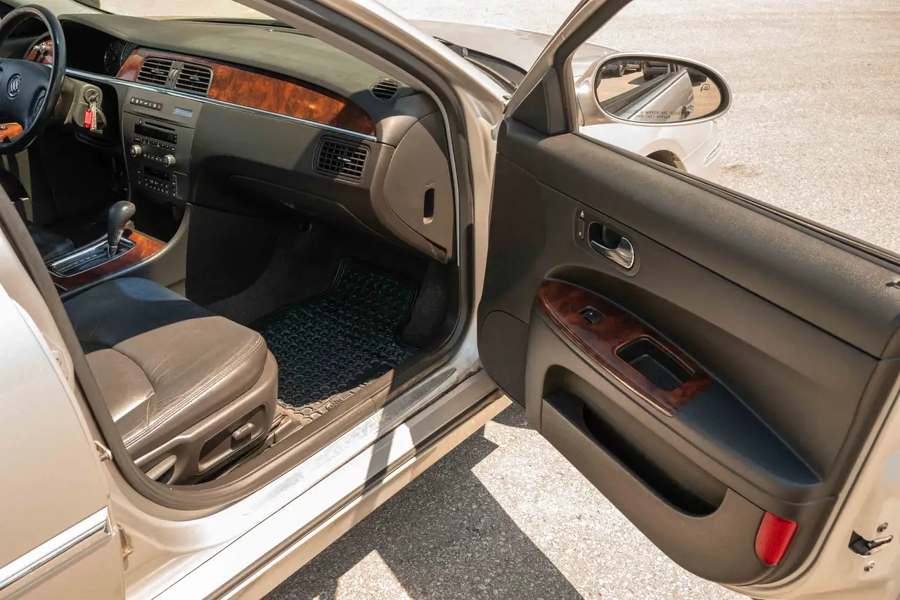 Buick Allure photo Buick Allure