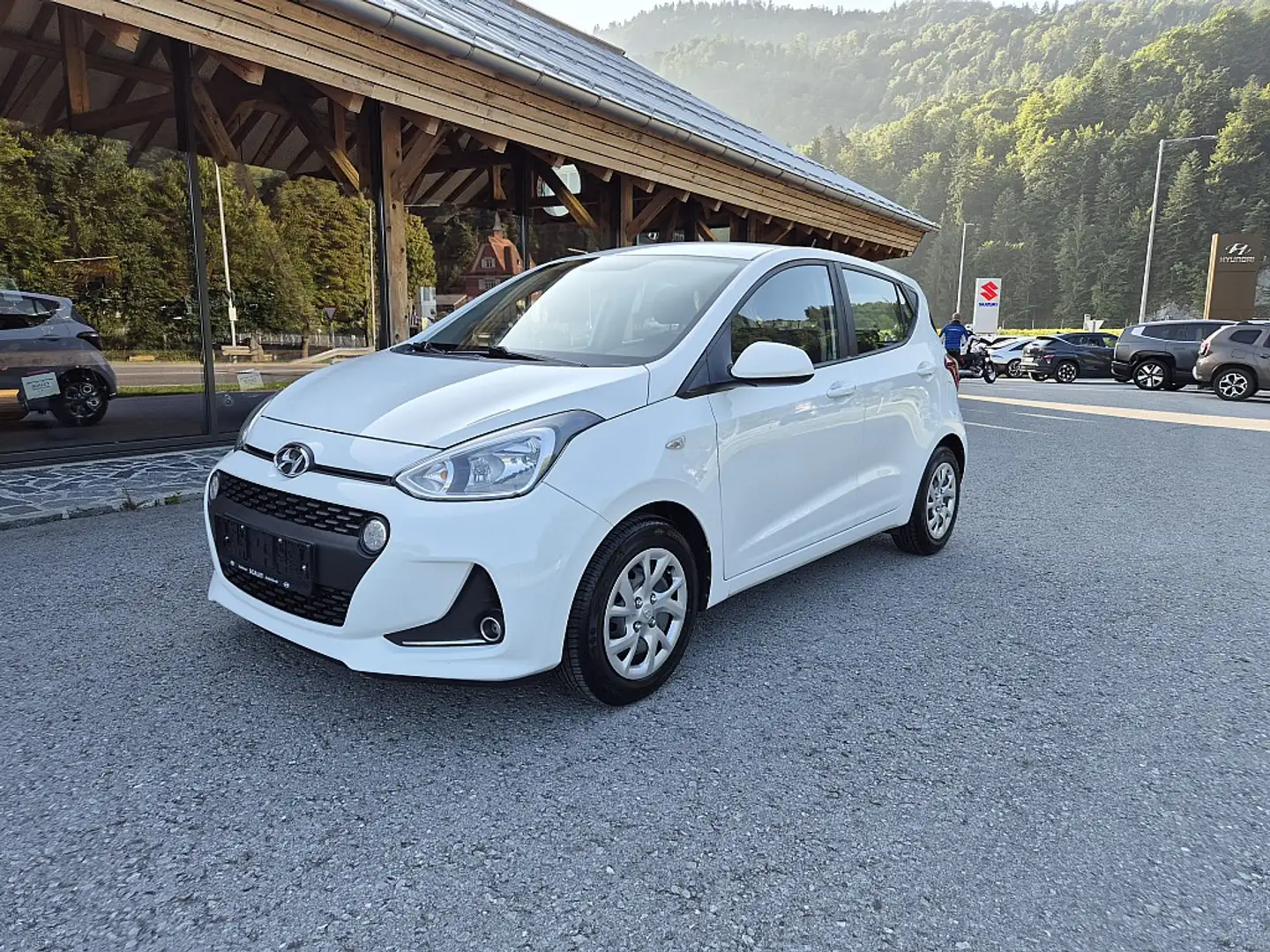 Hyundai i10 1,0 Level 3 Weiß - 1