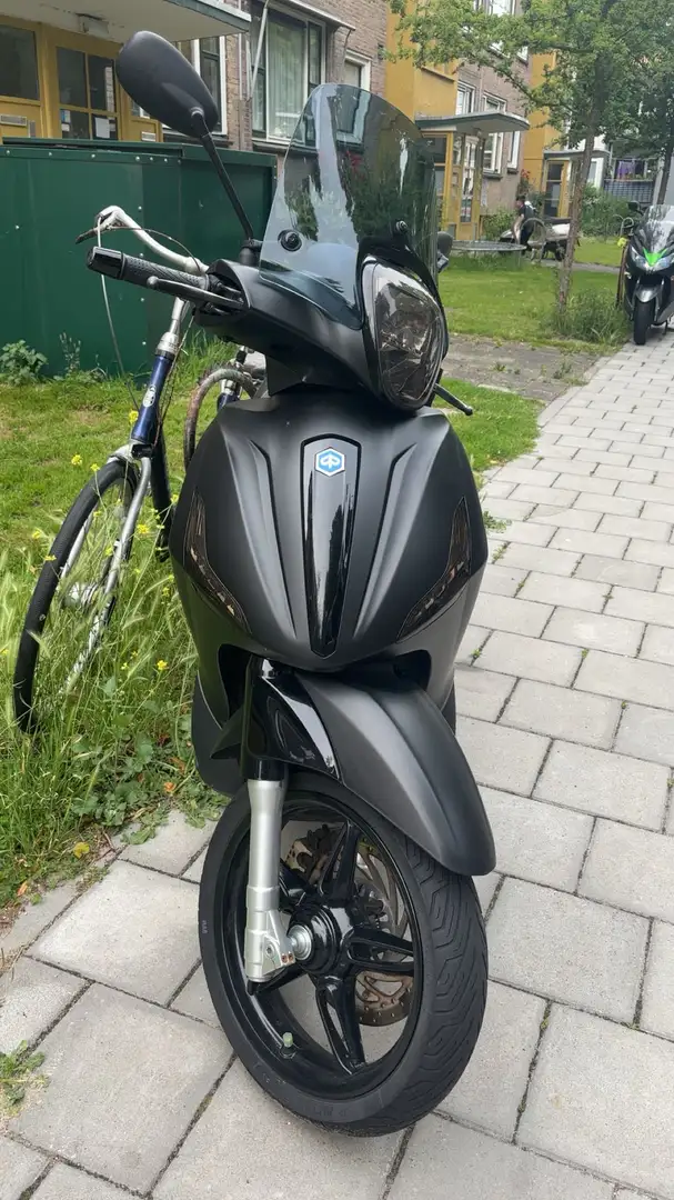 Piaggio Beverly 350 Negru - 1