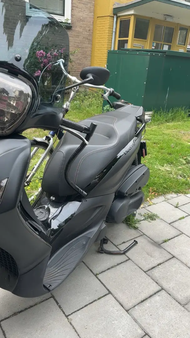 Piaggio Beverly 350 Negru - 2