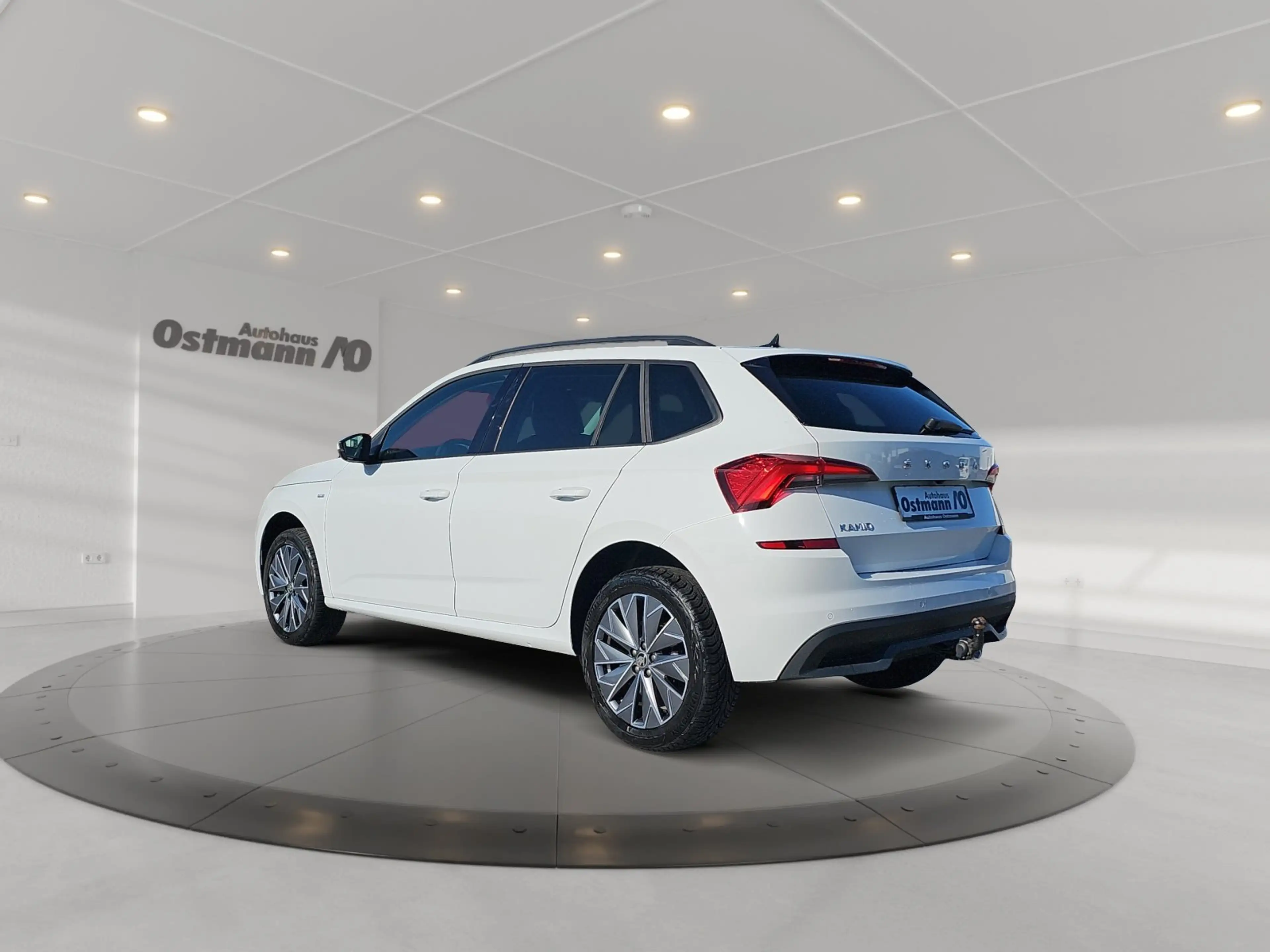 Skoda Kamiq Tour 1,0 TSI AHK RFK LM Kessy LED SHZ — photo 3
