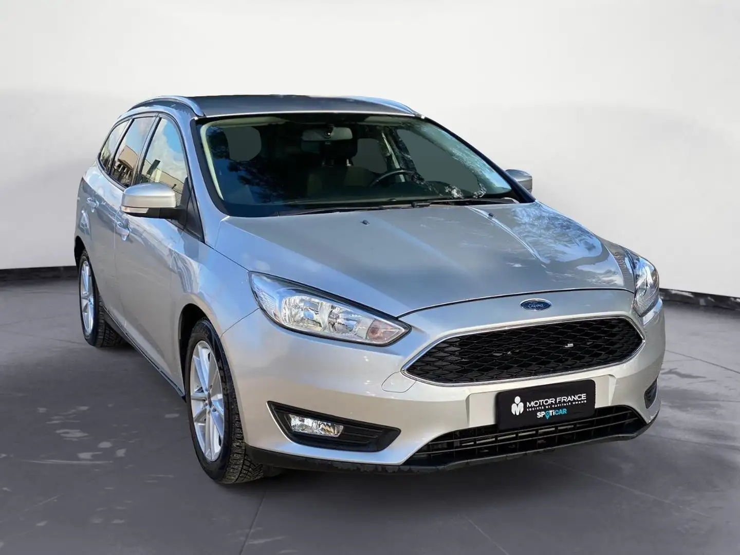 Ford Focus IV 2015 SW SW 1.5 tdci Business s&s 120cv powersh Grigio - 1