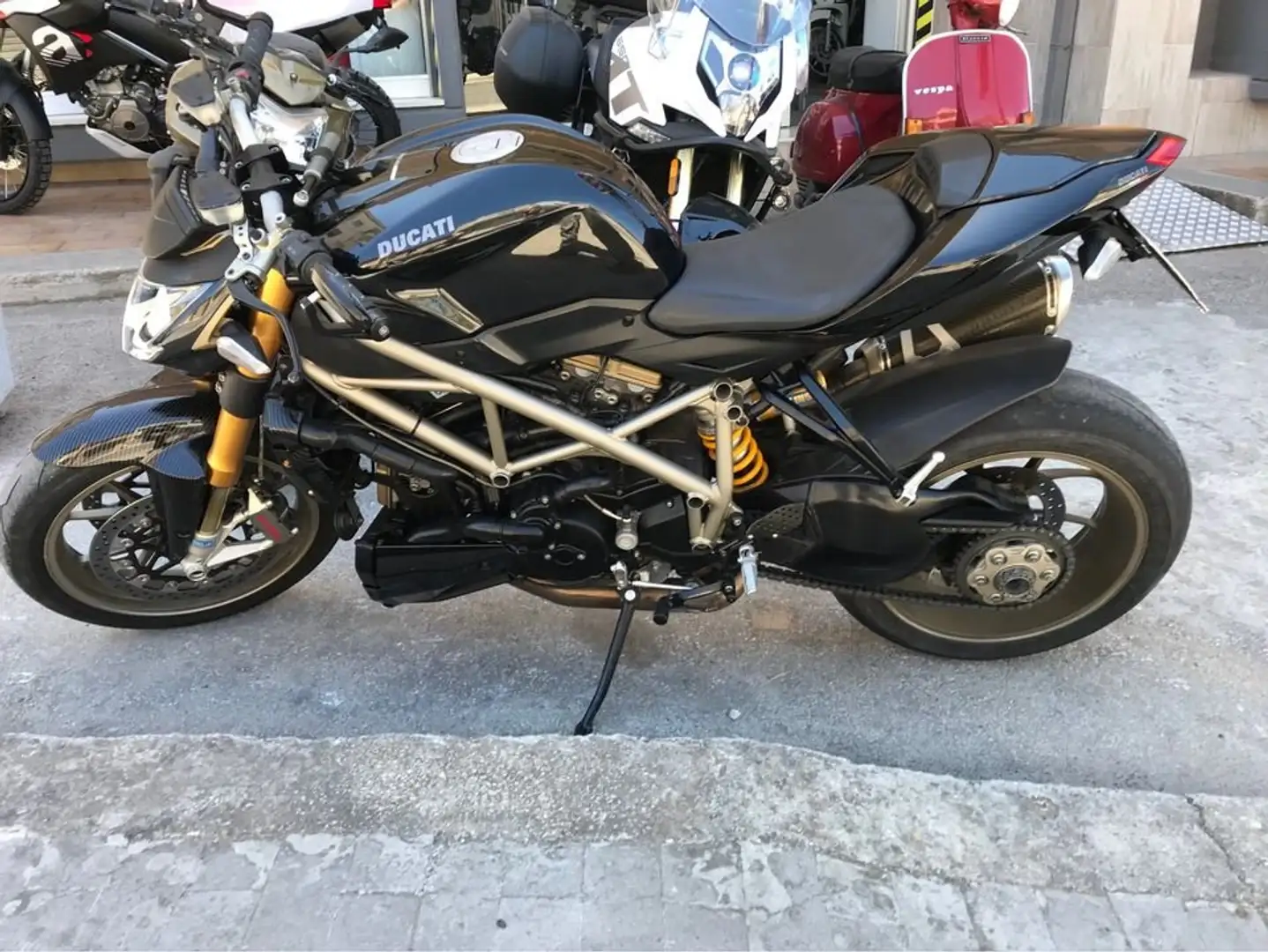 Ducati Streetfighter 1098 S Black - 2