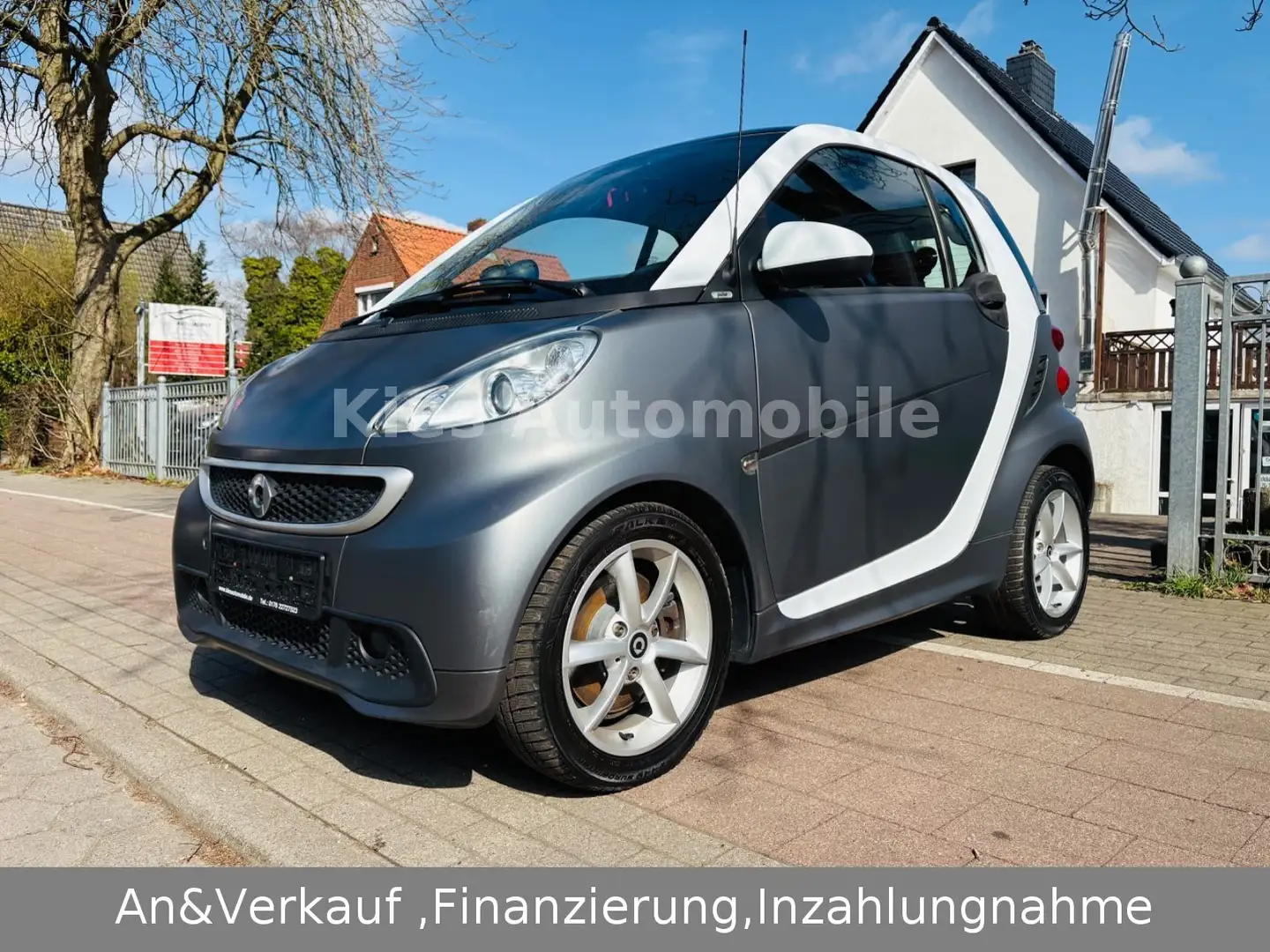smart forTwo Pulse AUTOM/SERVO/PANO/SITZH/NAVI/KLIMA Gris - 2