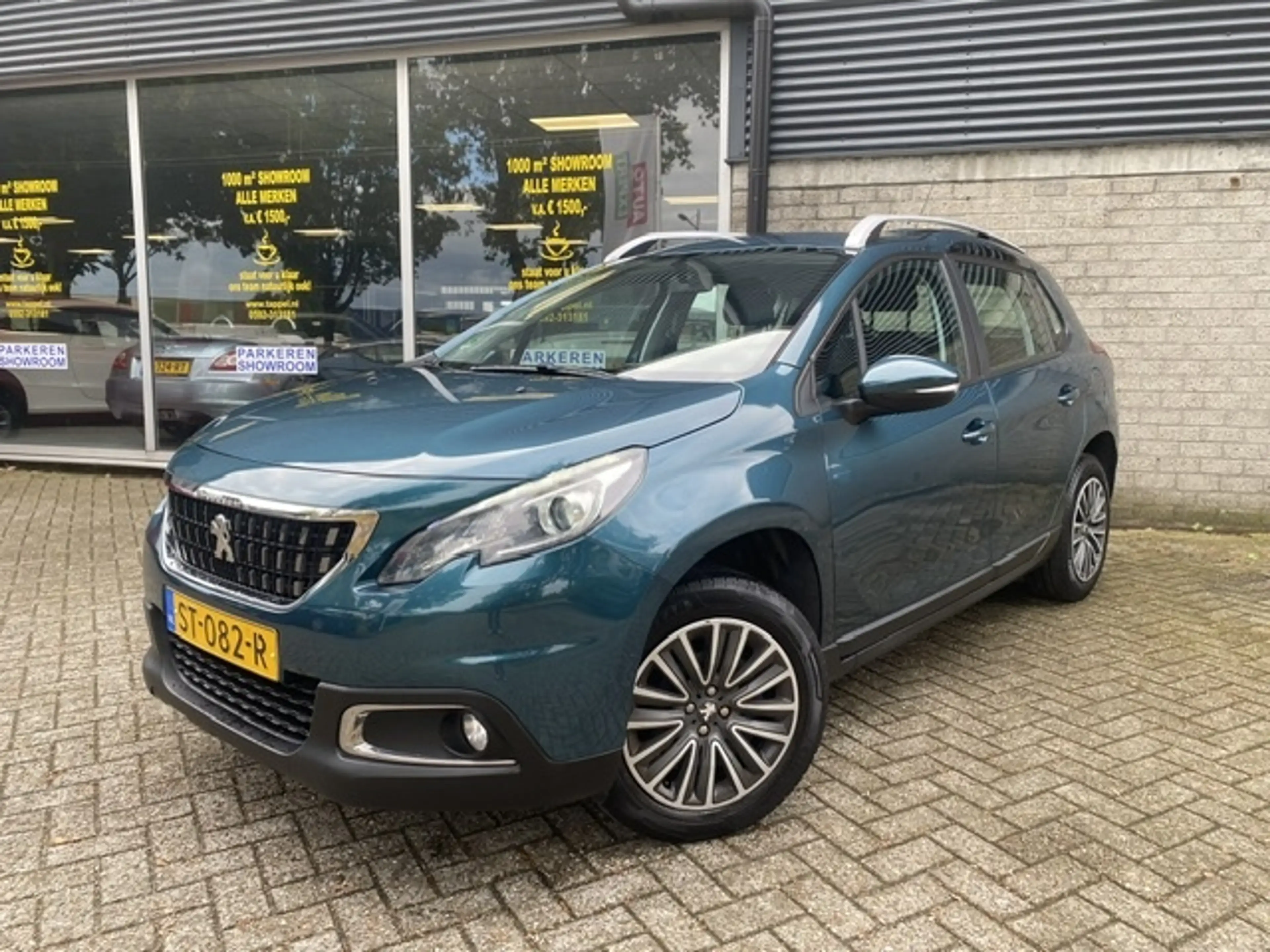 Peugeot 2008 1.2 PureT. Blue Lion