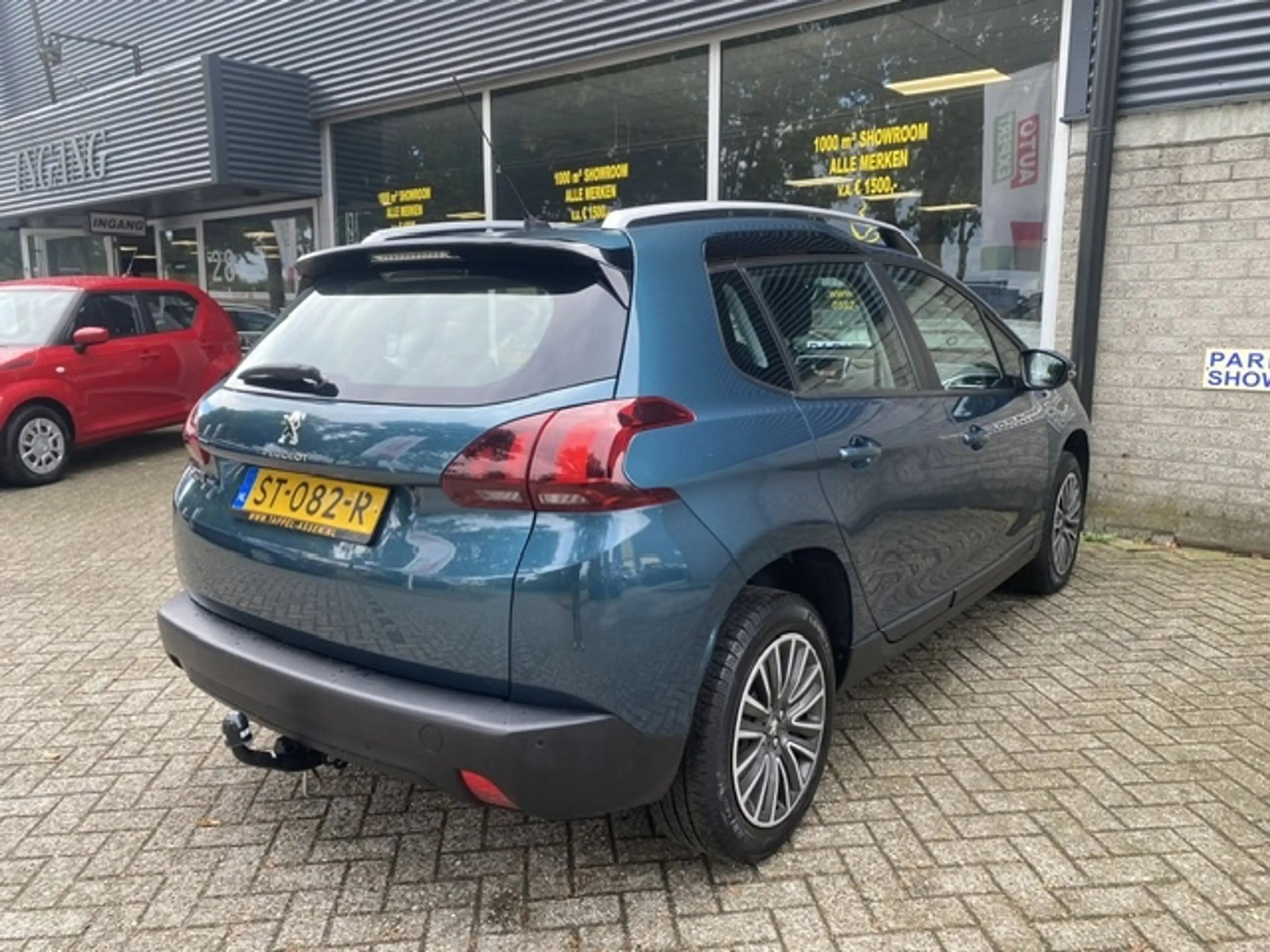 Peugeot 2008 1.2 PureT. Blue Lion — photo 15