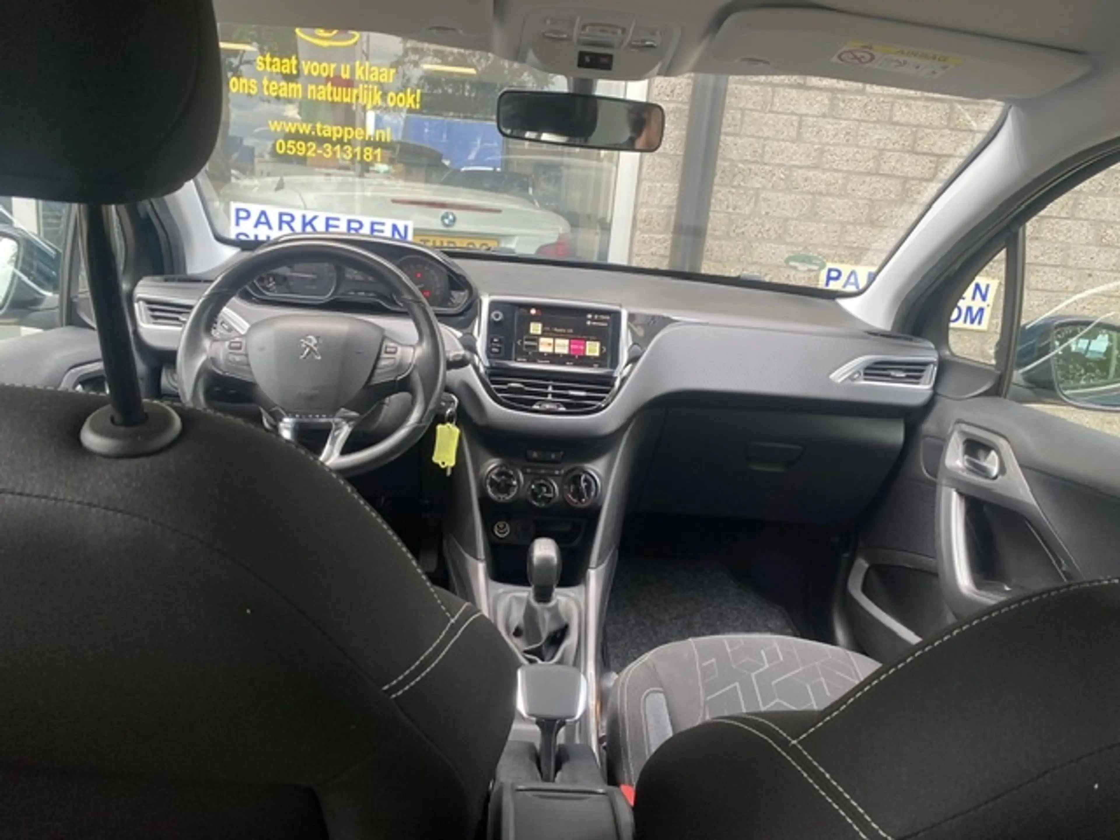 Peugeot 2008 1.2 PureT. Blue Lion — photo 10