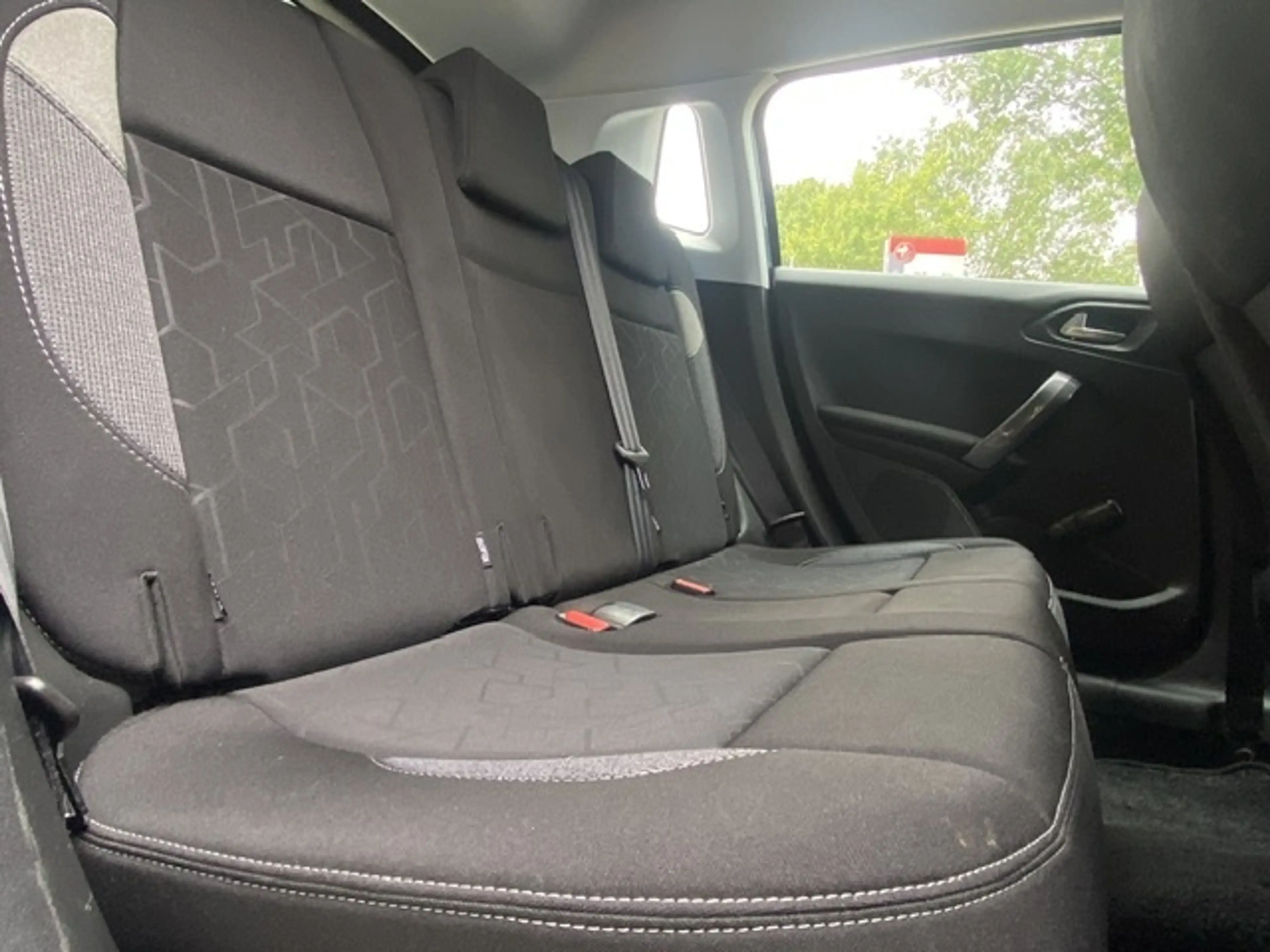 Peugeot 2008 1.2 PureT. Blue Lion — photo 9