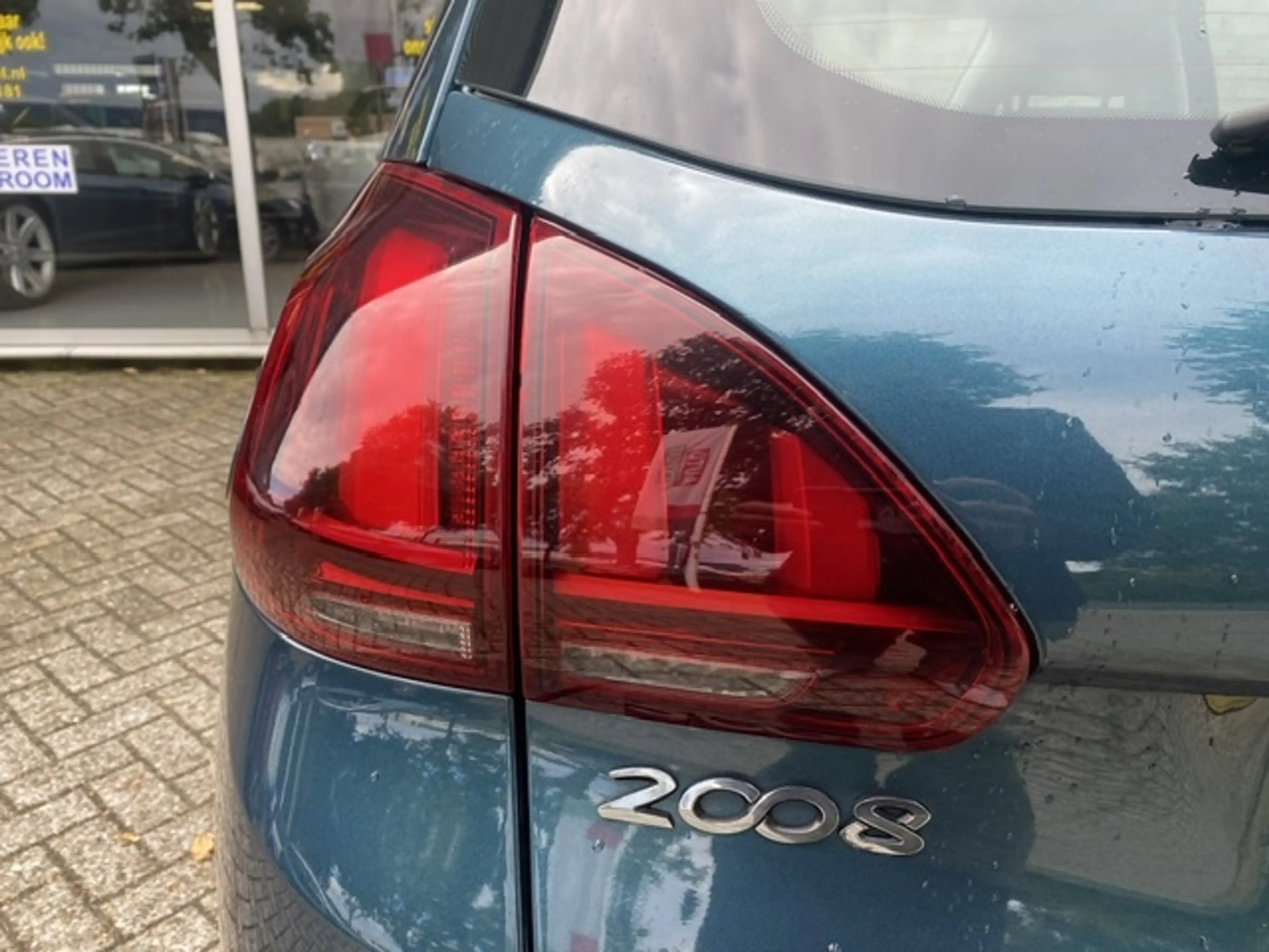 Peugeot 2008 1.2 PureT. Blue Lion — photo 16
