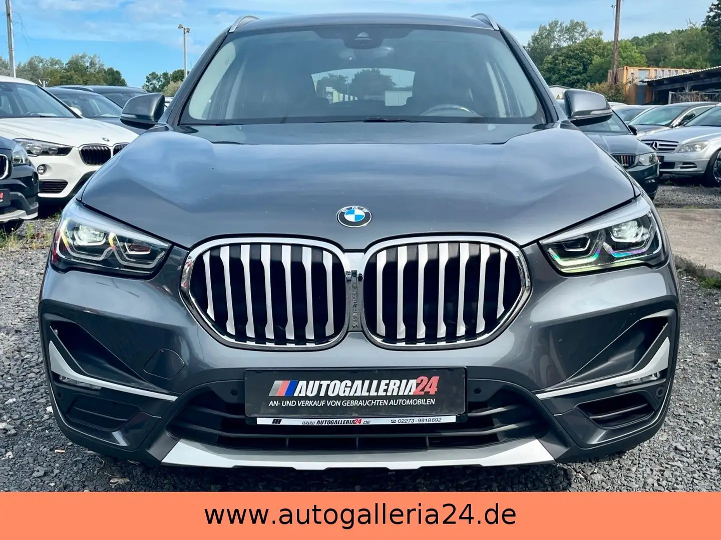 BMW X1 sDrive20i xLine Aut. Navi Leder LED AHK SPORT Gris - 2