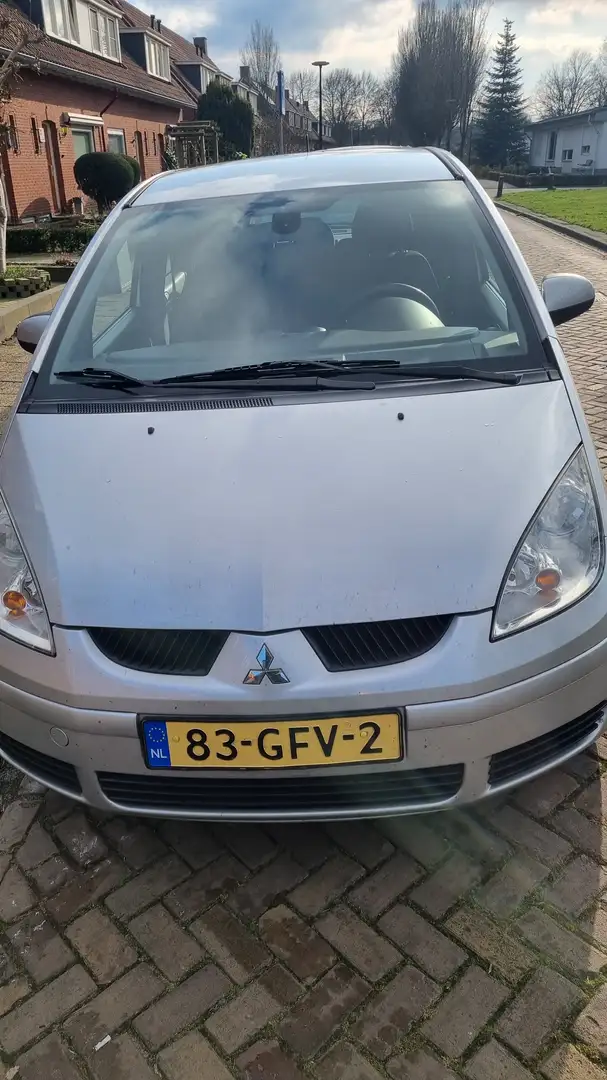 Mitsubishi Colt Colt 1.3 Invite+ Stříbrná - 1