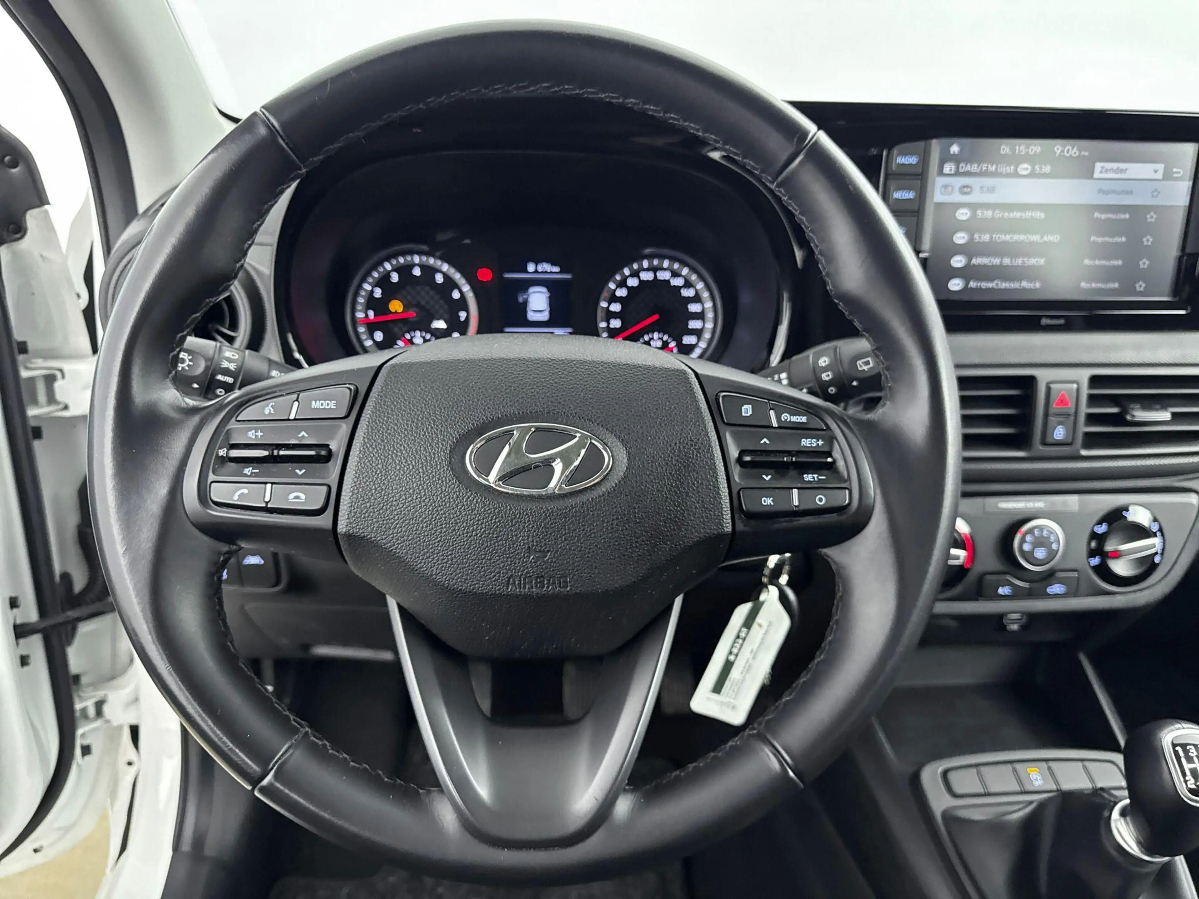 Hyundai i10 1.0 COMFORT | NAVI via APPLE CAR PLAY & ANDROID A — photo 14