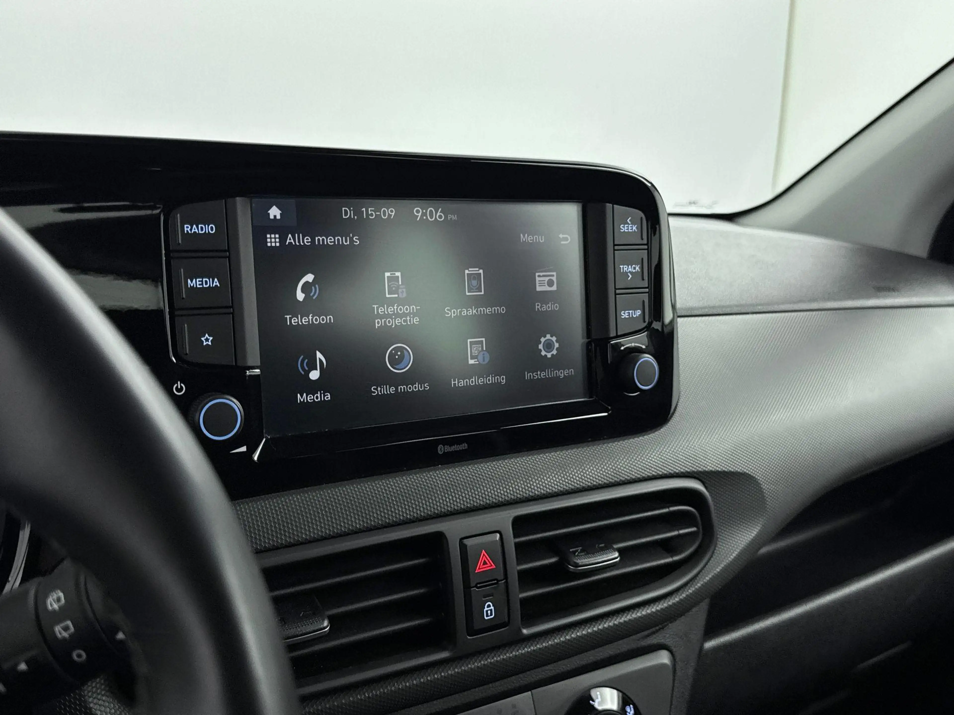 Hyundai i10 1.0 COMFORT | NAVI via APPLE CAR PLAY & ANDROID A — photo 11