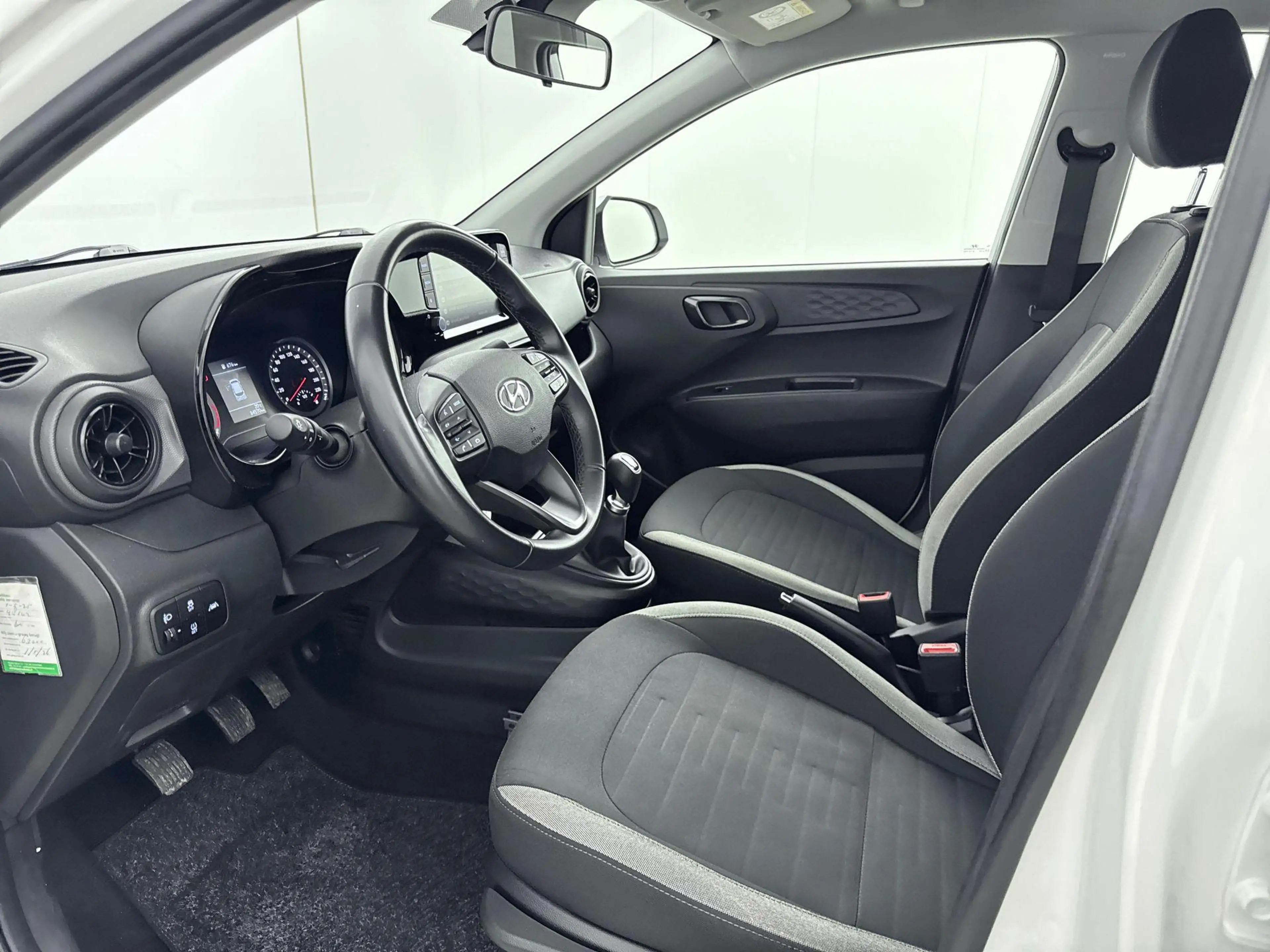 Hyundai i10 1.0 COMFORT | NAVI via APPLE CAR PLAY & ANDROID A — photo 9