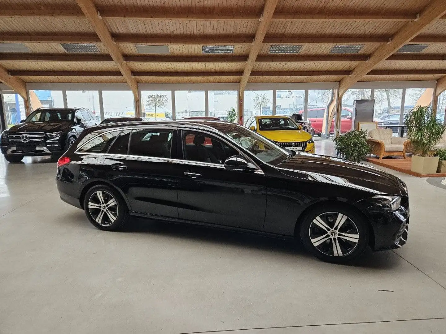 Mercedes-Benz C 200 d T Avantgarde AHK, LED, RFK, Spur Noir - 1