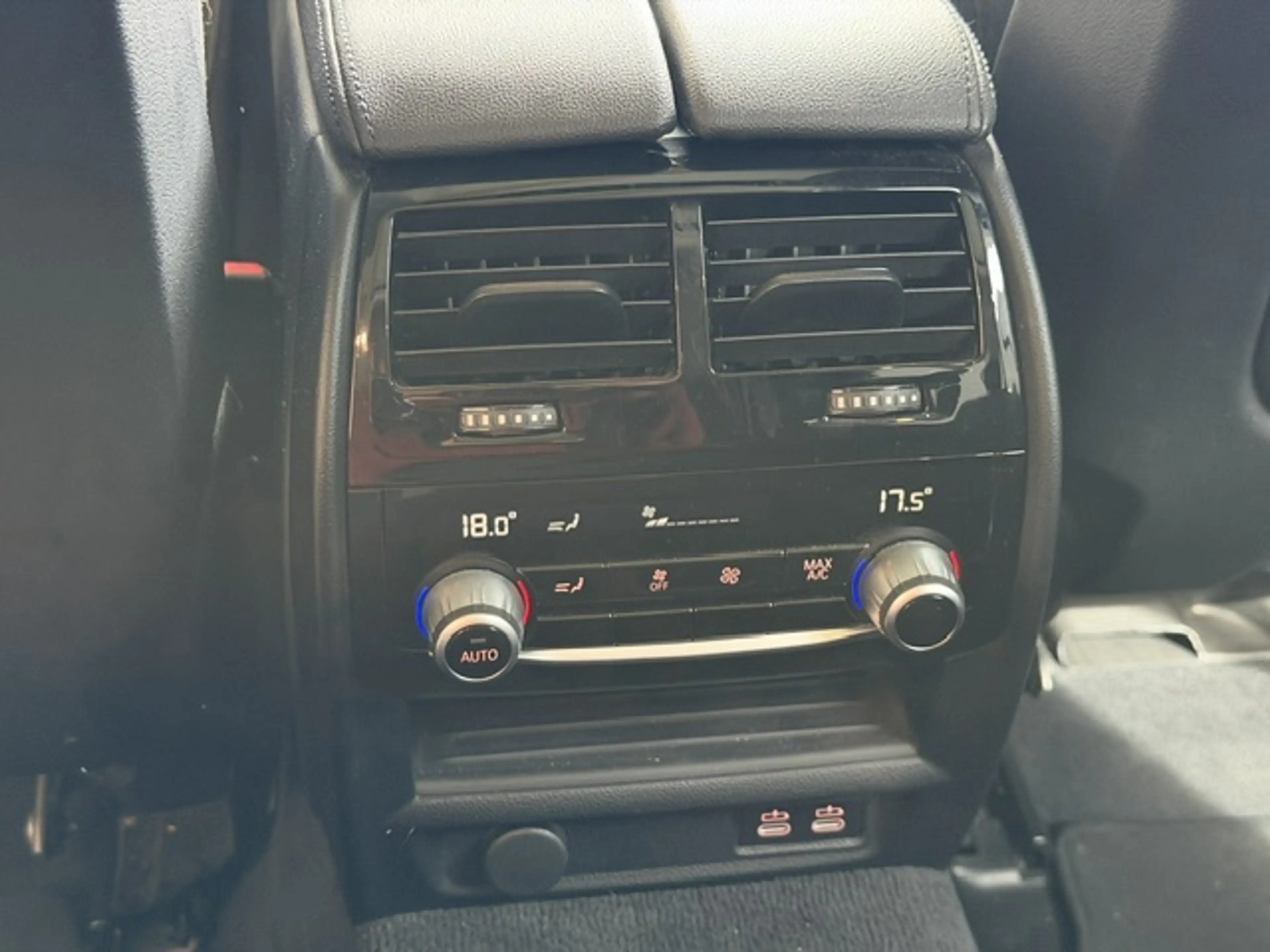 BMW 520 520 d Hybrid Virtual Panorama white metallic — photo 11